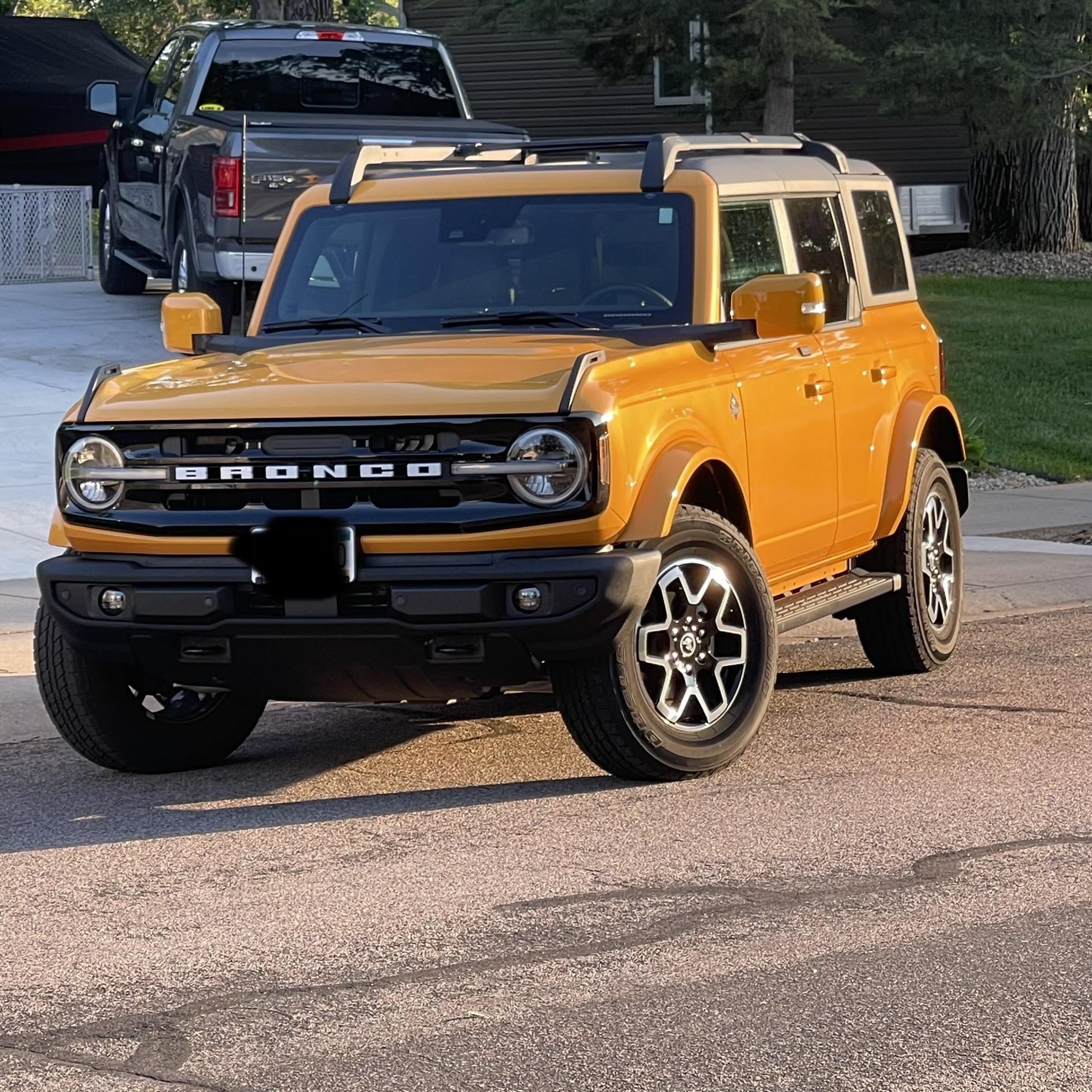 Ford Bronco CYBER ORANGE Bronco Club IMG_3524