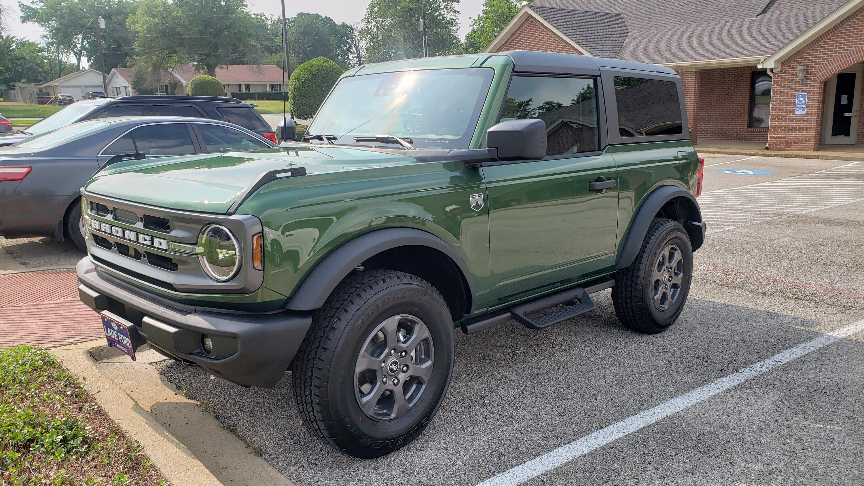 Ford Bronco ERUPTION GREEN Bronco Club 20230511_162539
