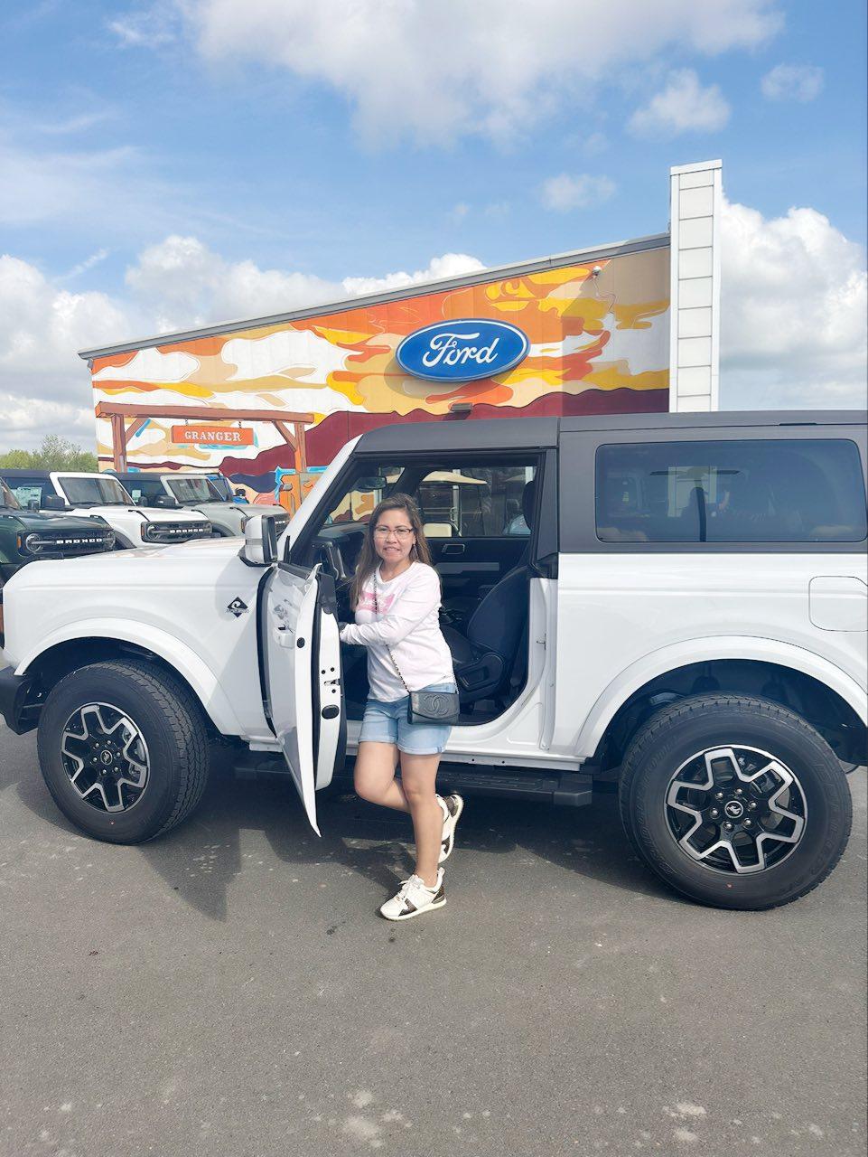 Ford Bronco Wife is ordering a Bronco!! IMG-054d98a49627df4ab37a1fea6b6e612b-V