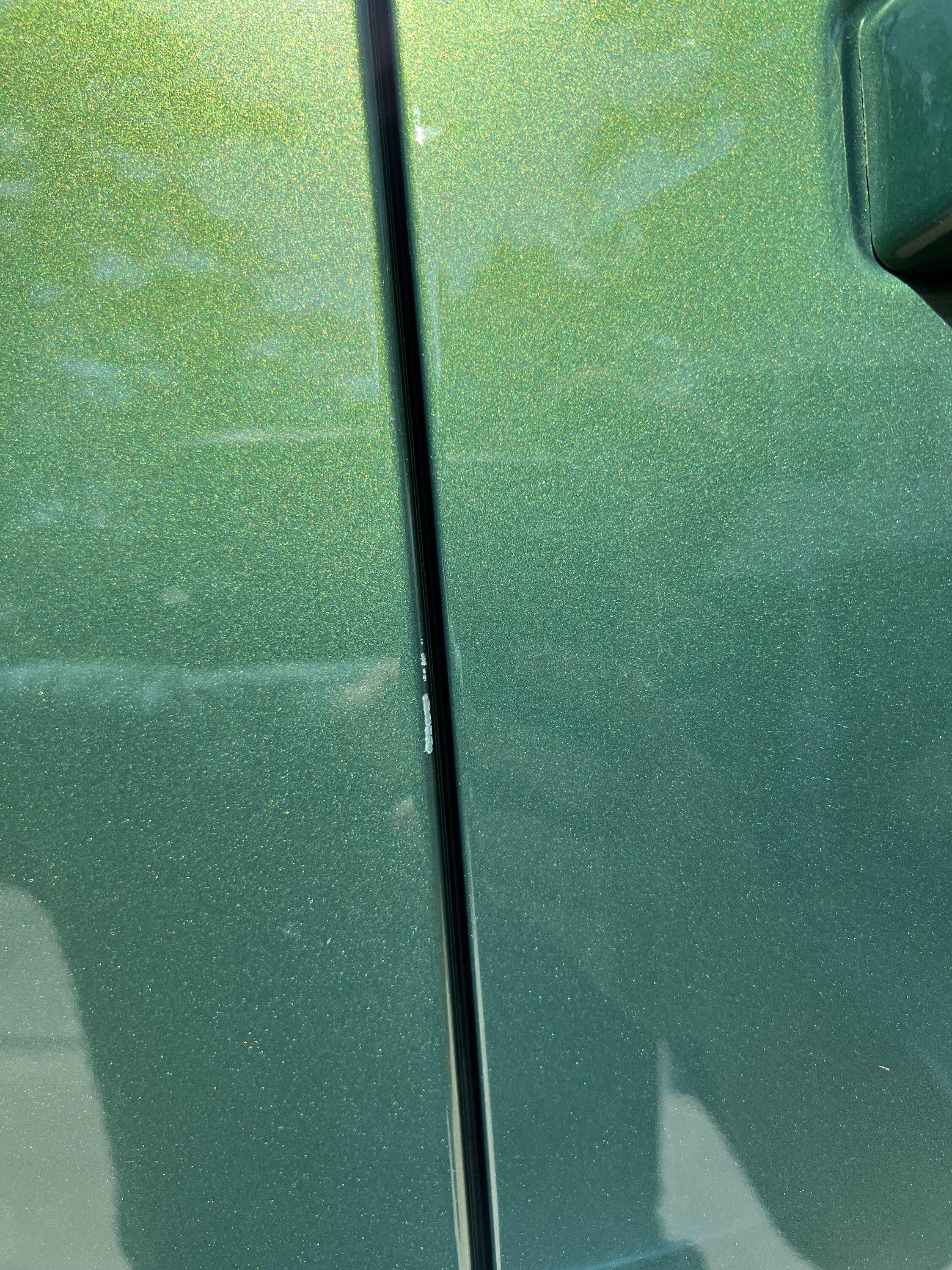 Ford Bronco Passenger front/rear door rub. IMG_6422