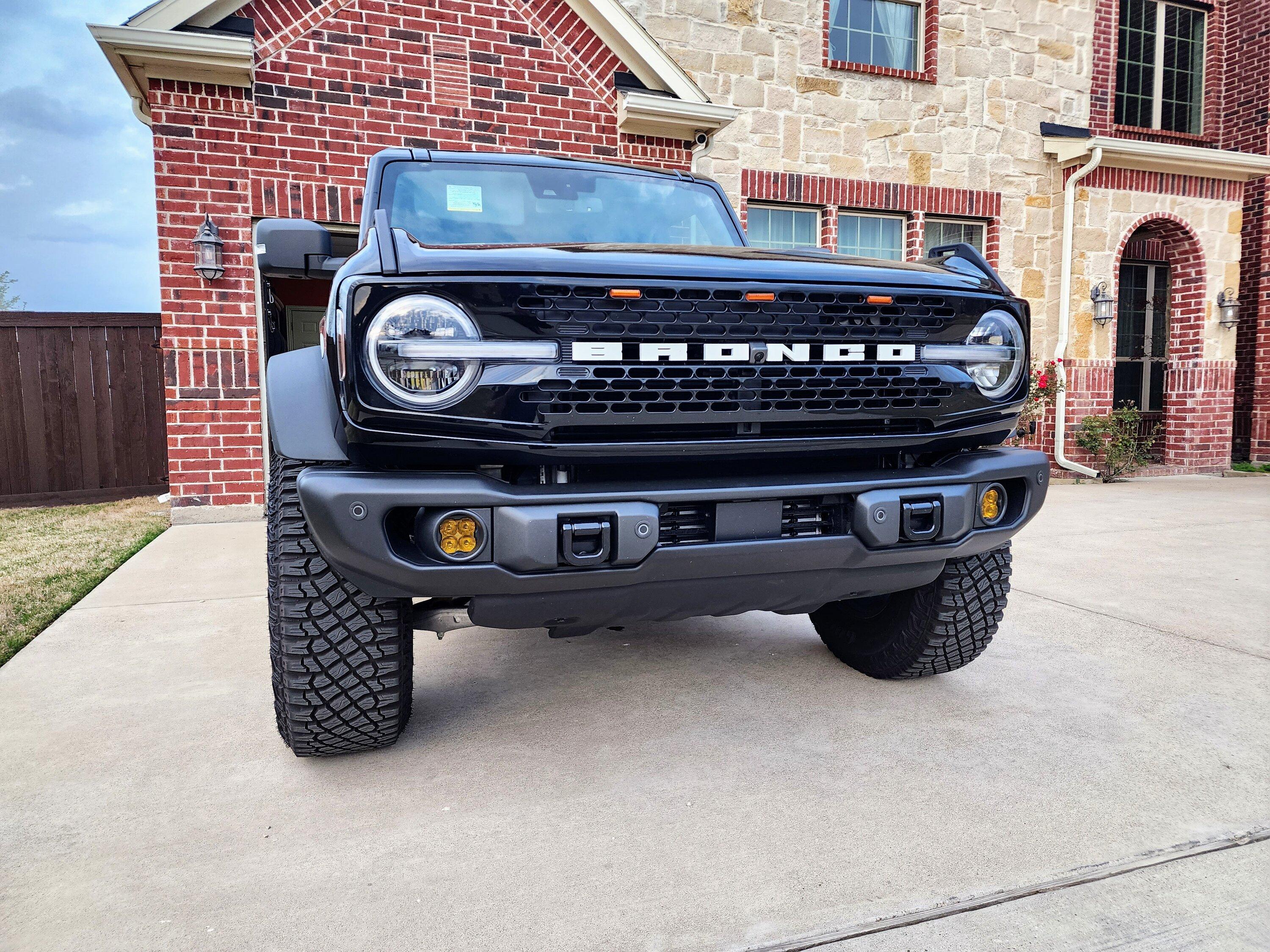 Ford Bronco SHADOW BLACK Bronco Club 20230323_192445