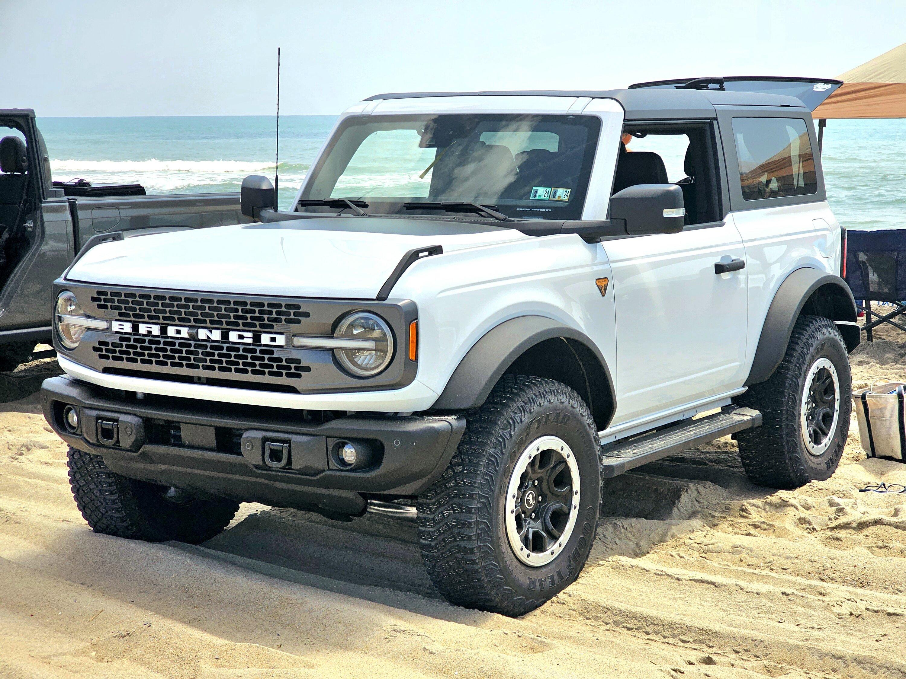 Ford Bronco Bronco Team 2 door. 20230513_112535