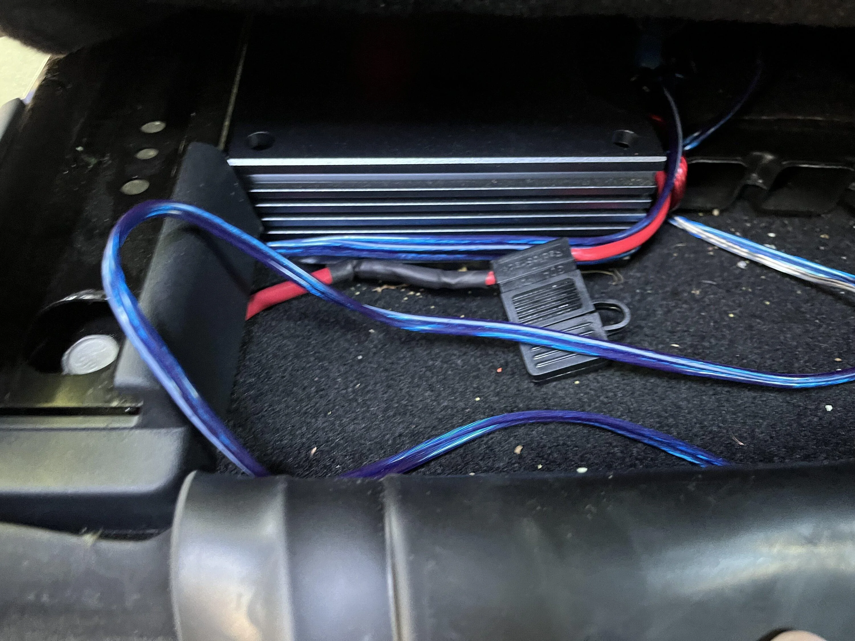 Ford Bronco Installed Kicker speakers, Kenwood amp and Pyle sub IMG_7175