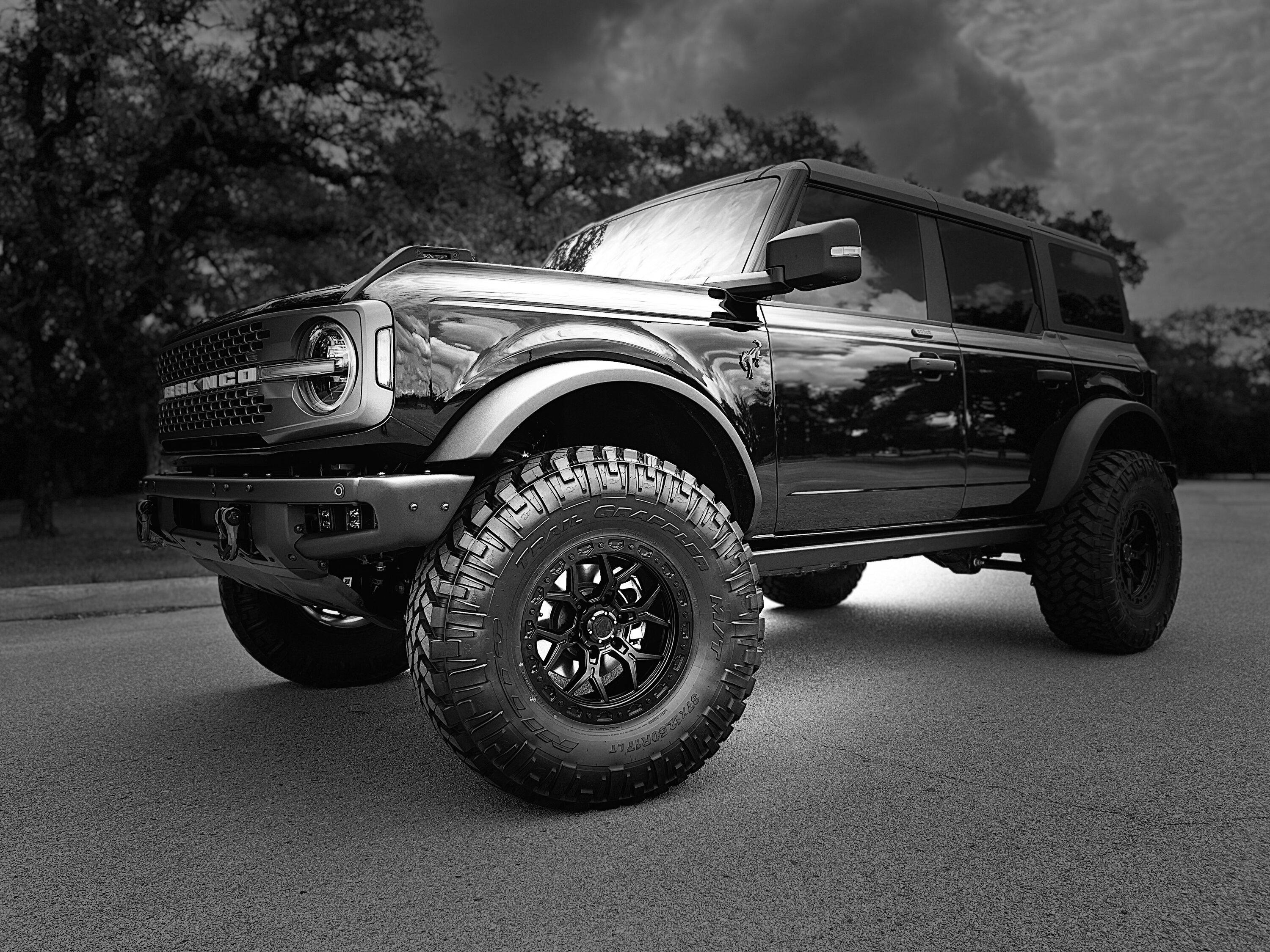 Ford Bronco BUC CRZY Build on 4" Lift +  37's IMG_4307