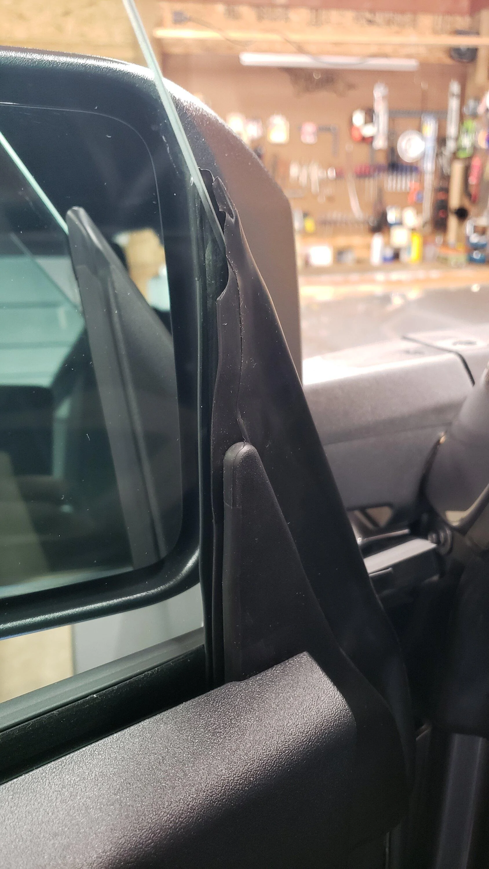 Ford Bronco Driver window leaks, but not where most do 20230514_141156
