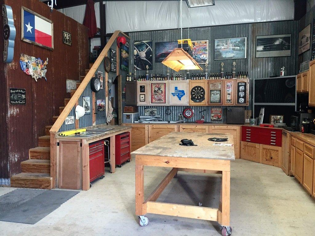 Ford Bronco Got a Kick A$$ Garage?... Post it Here! 🏡 Shop 2