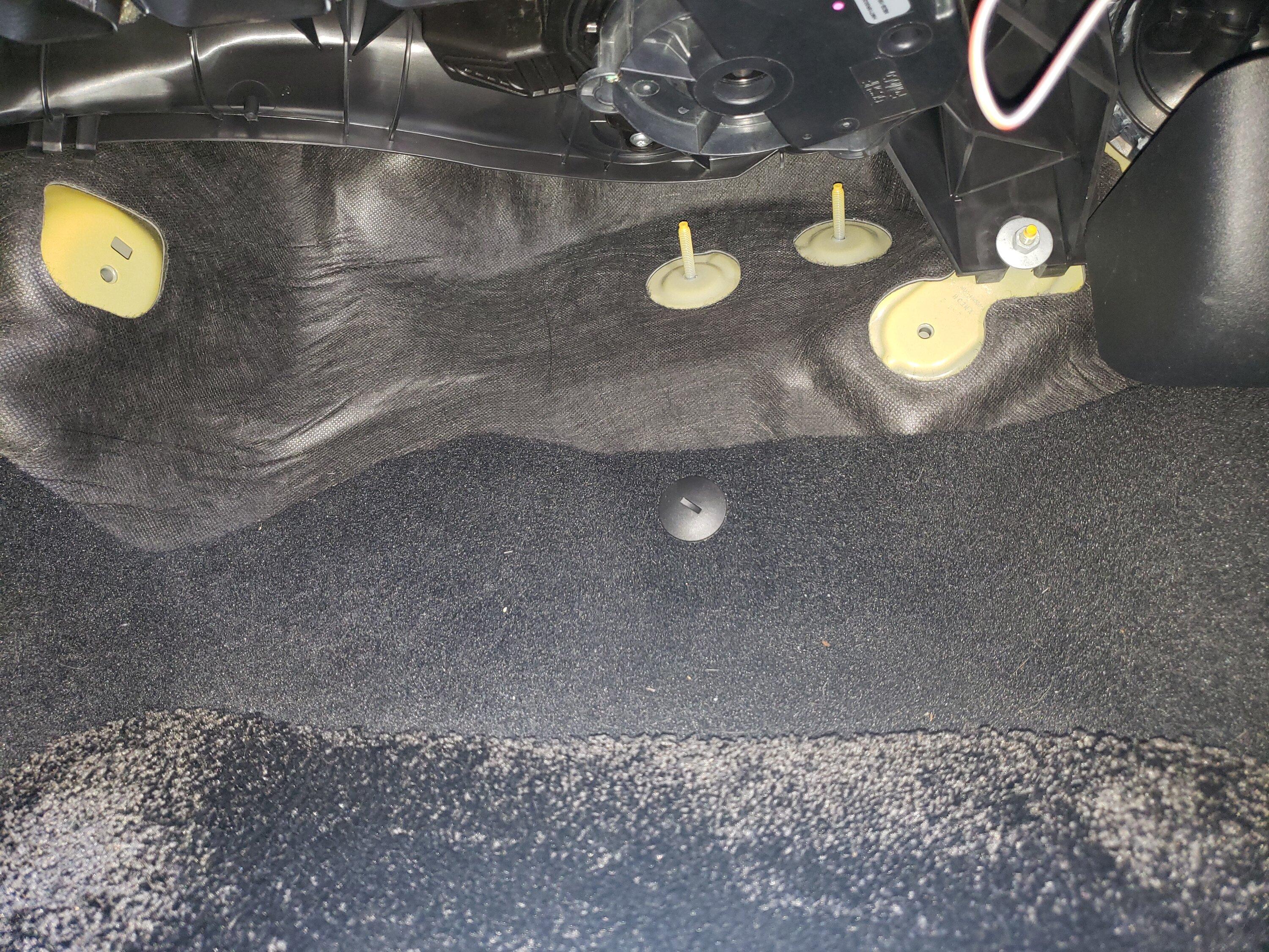 Ford Bronco Time to lower the road noise / NVH sound level - my DIY sound deadening material install project 20230517_114223
