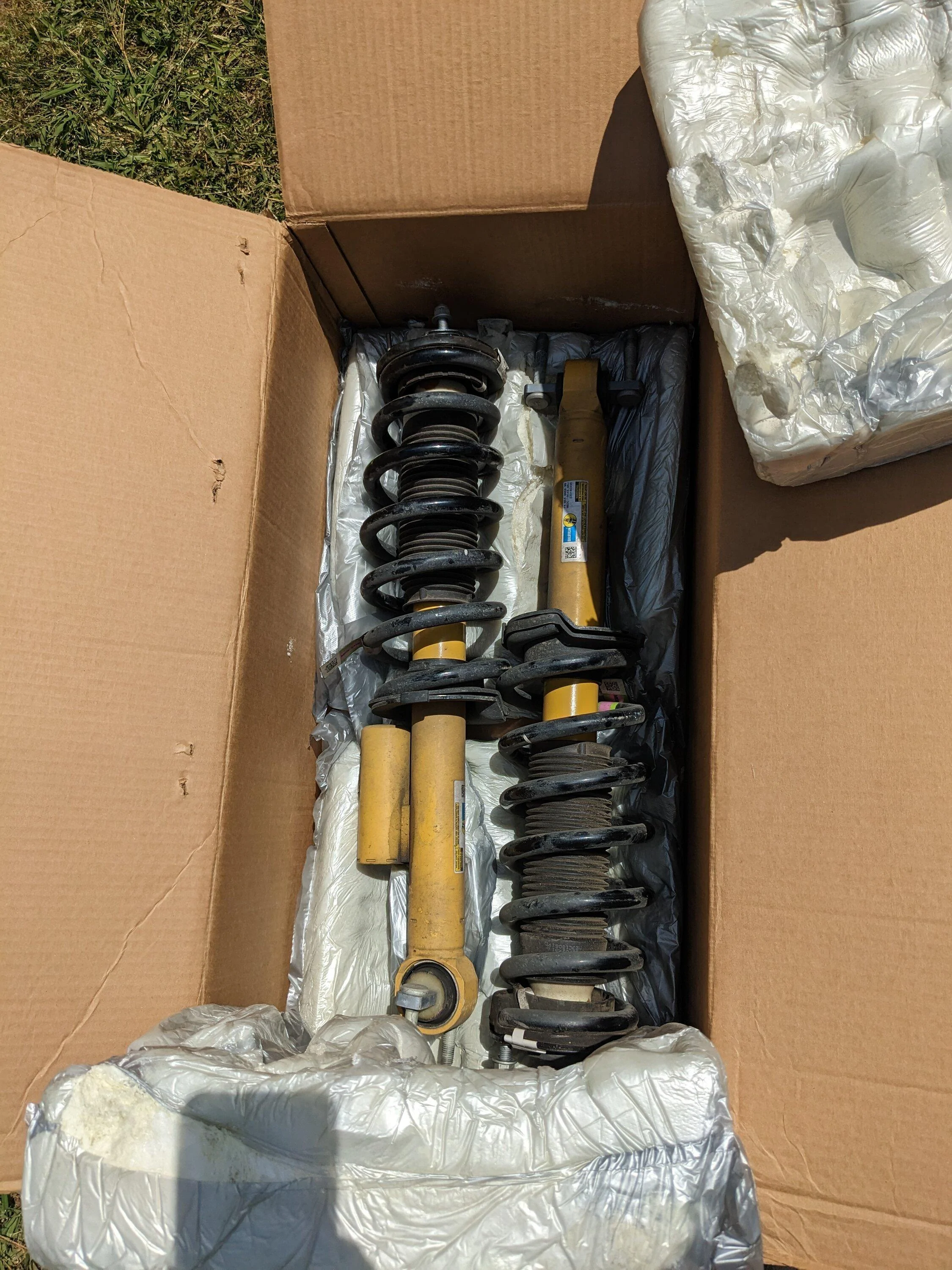 Ford Bronco WTB 2.3l Sasquash or Badlands coilover takeoffs PXL_20230511_161015803
