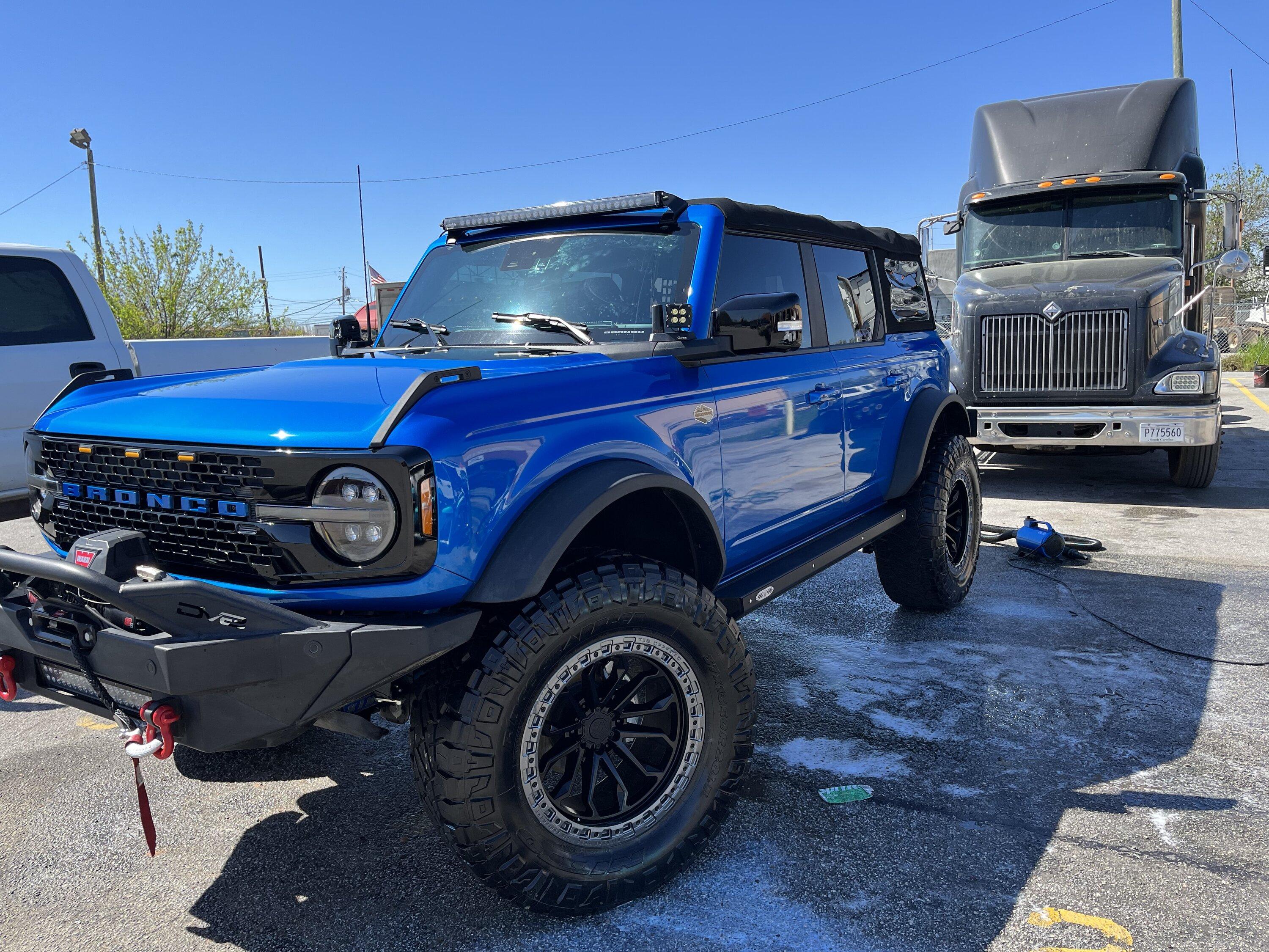 Ford Bronco SHOUT OUT to Rock Slide Engineering IMG_6141