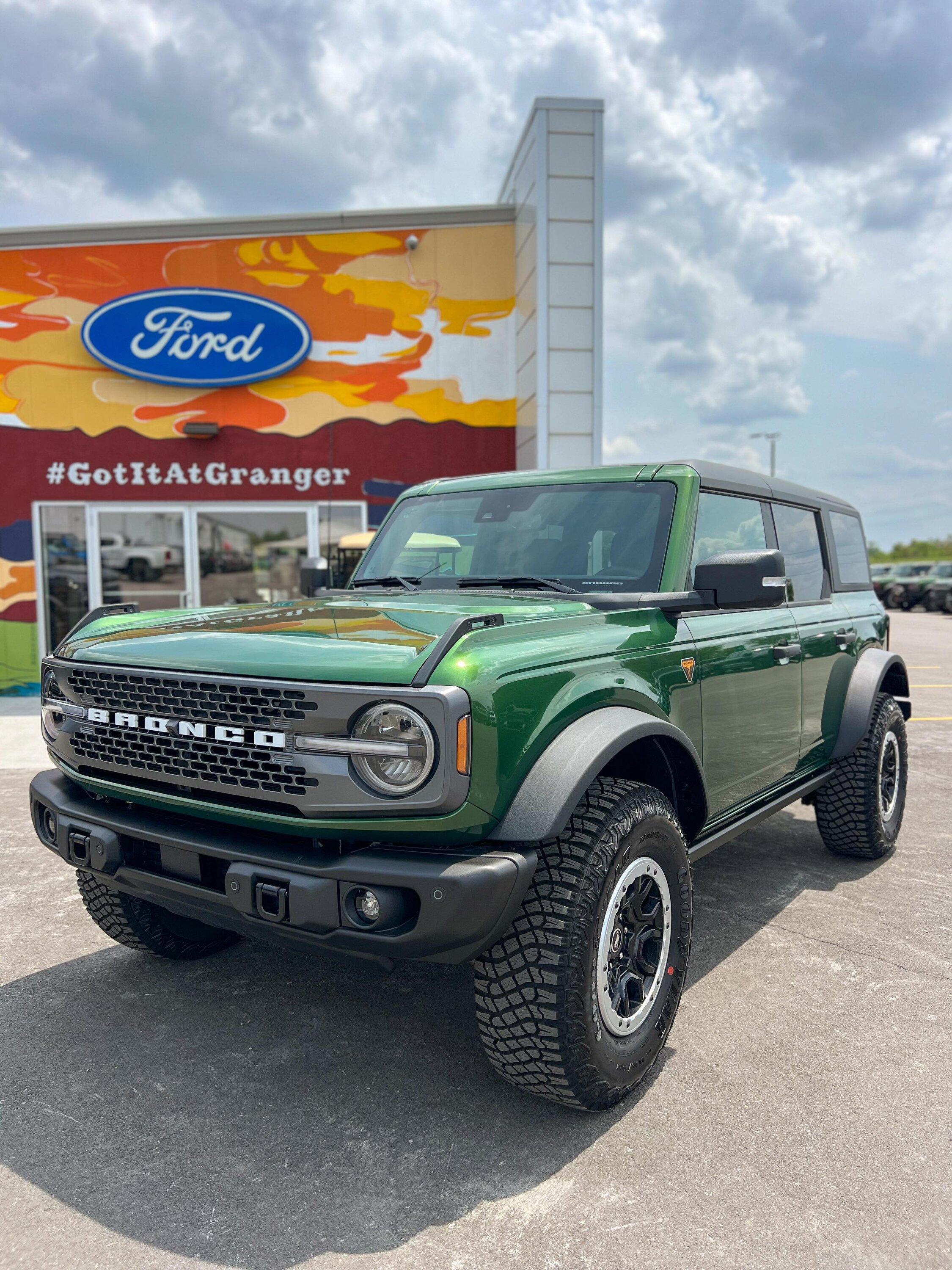 Ford Bronco CALLING ALL GRANGTOBER ORDER PLACERS 345840841_292048469827071_5011429281464293004_n