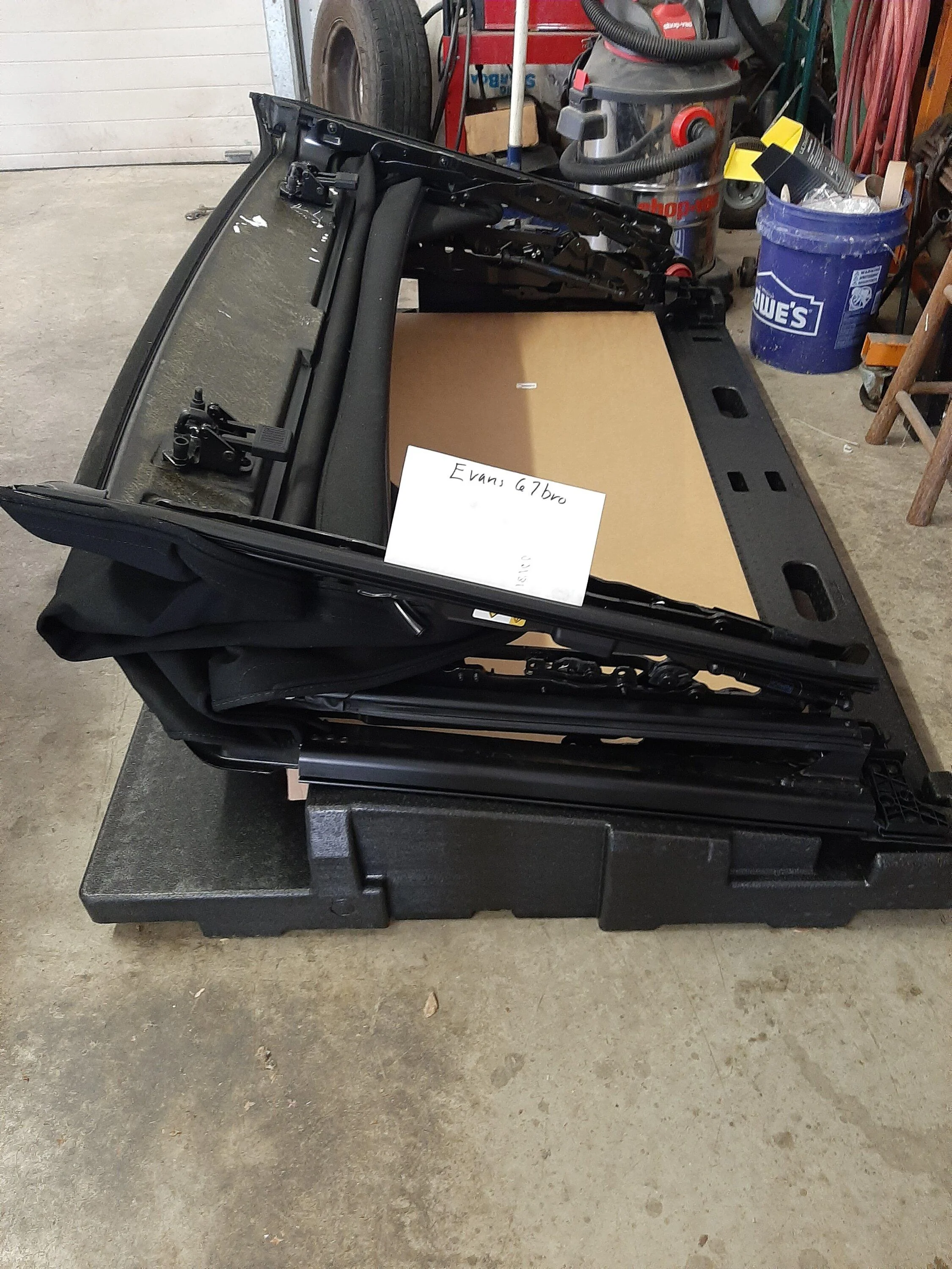 Ford Bronco Factory 4 door soft top make offer 20230519_134741