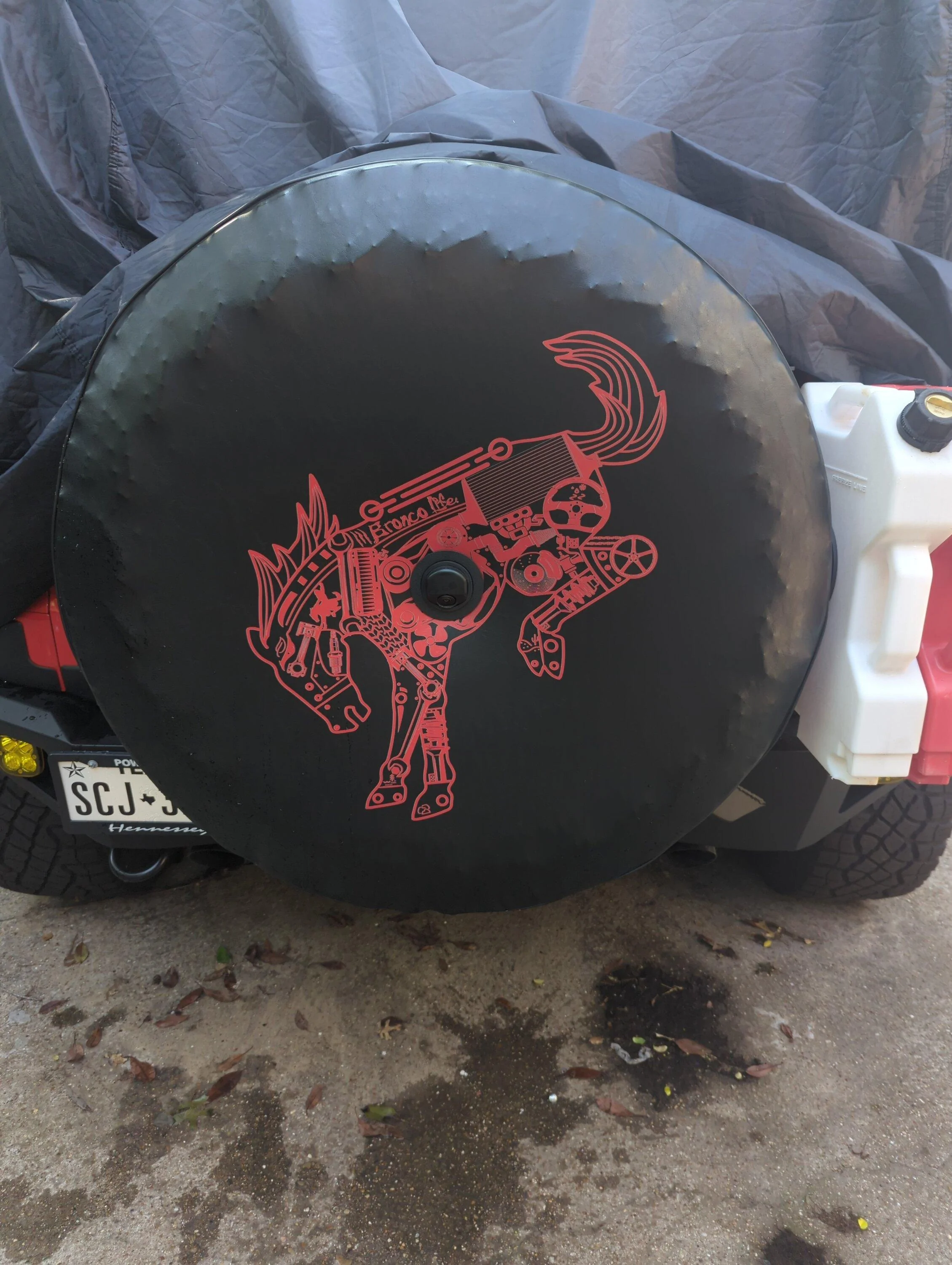 Ford Bronco Tire cover camera hole 16845948214162823048263892033255