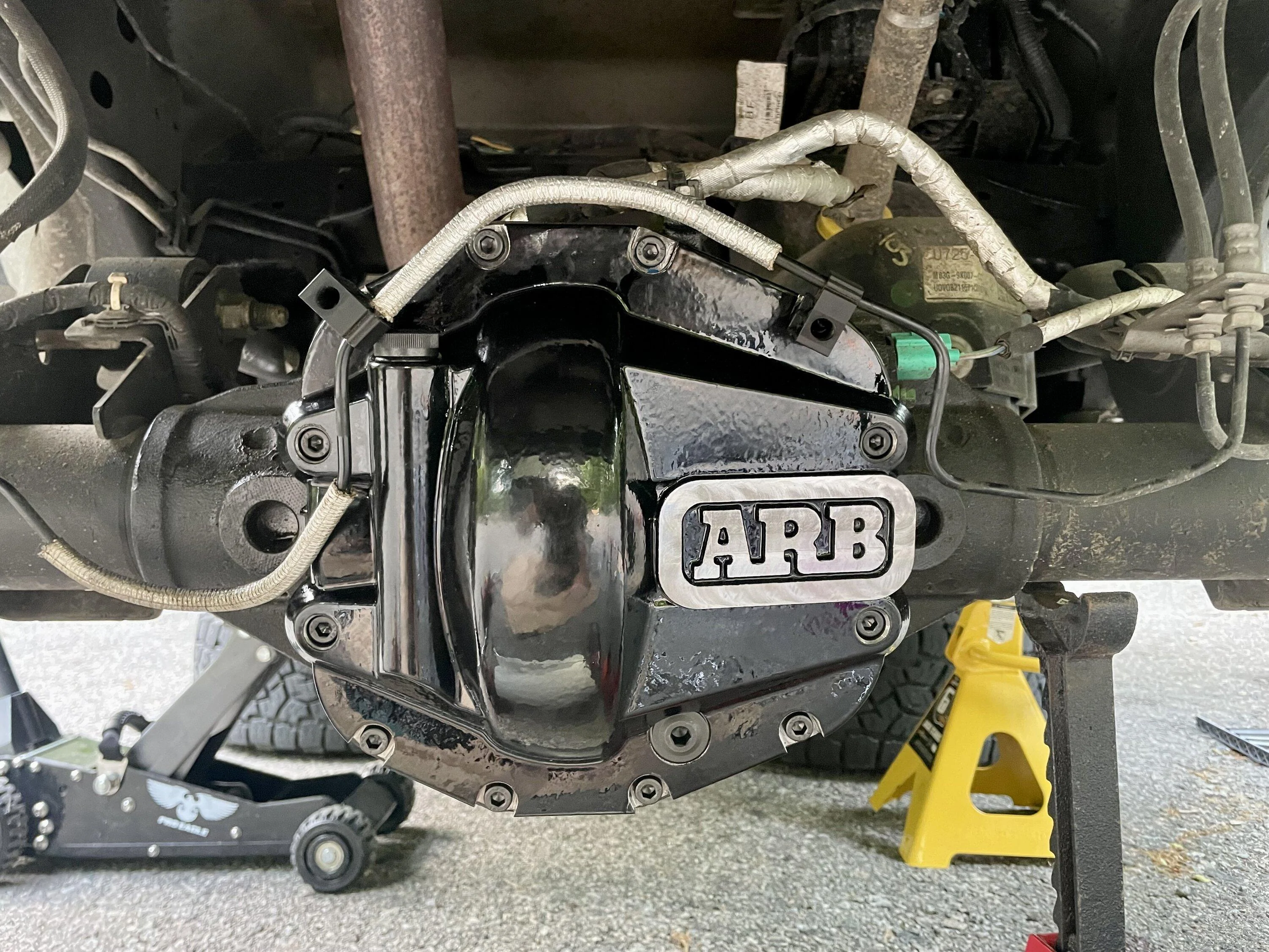 Ford Bronco Brake line brackets on rear diff IMG_4048