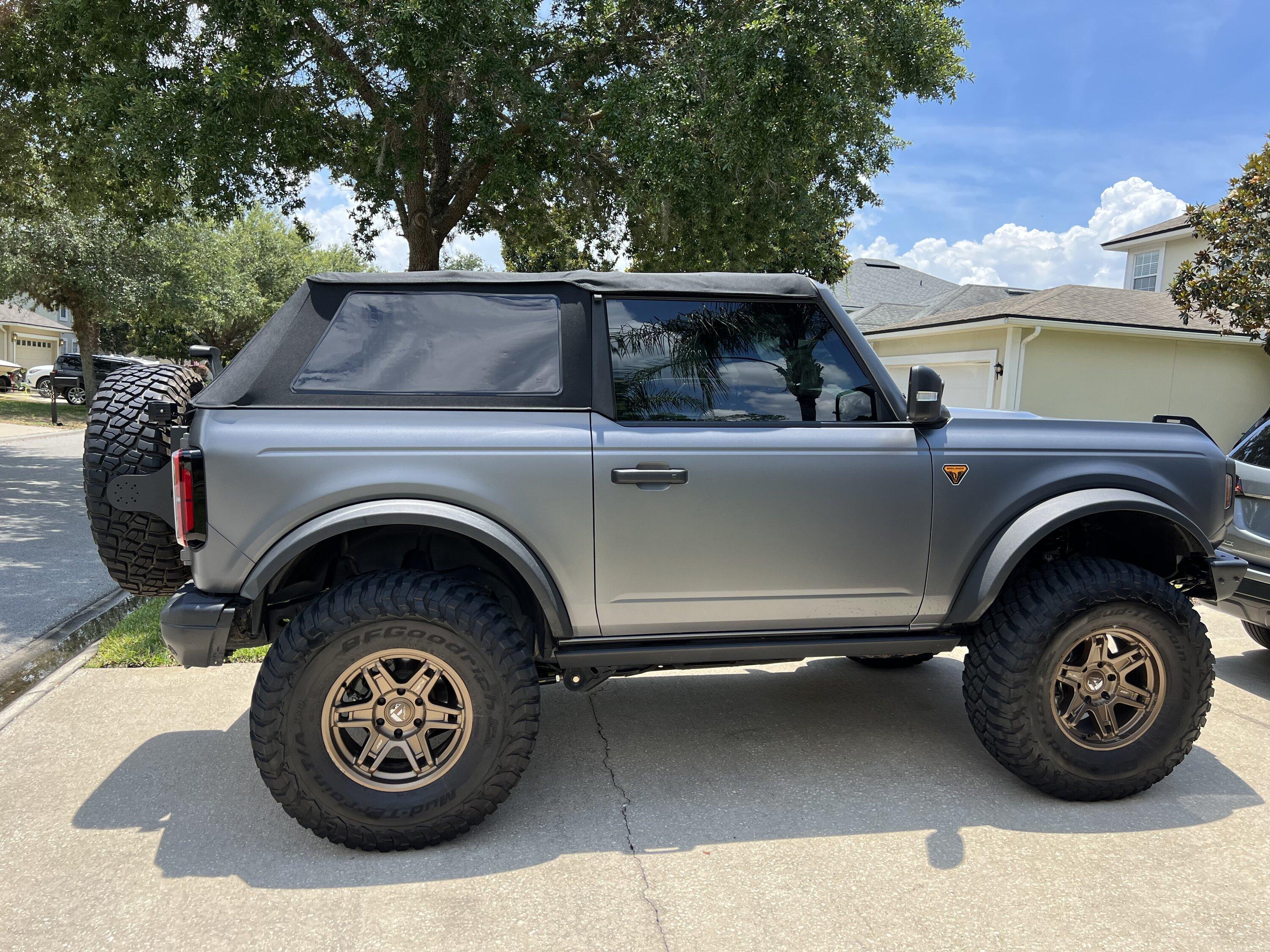 Ford Bronco Rampage TrailView Fastback Soft Top for 2 door Bronco -- installed first impressions & photos IMG_3019
