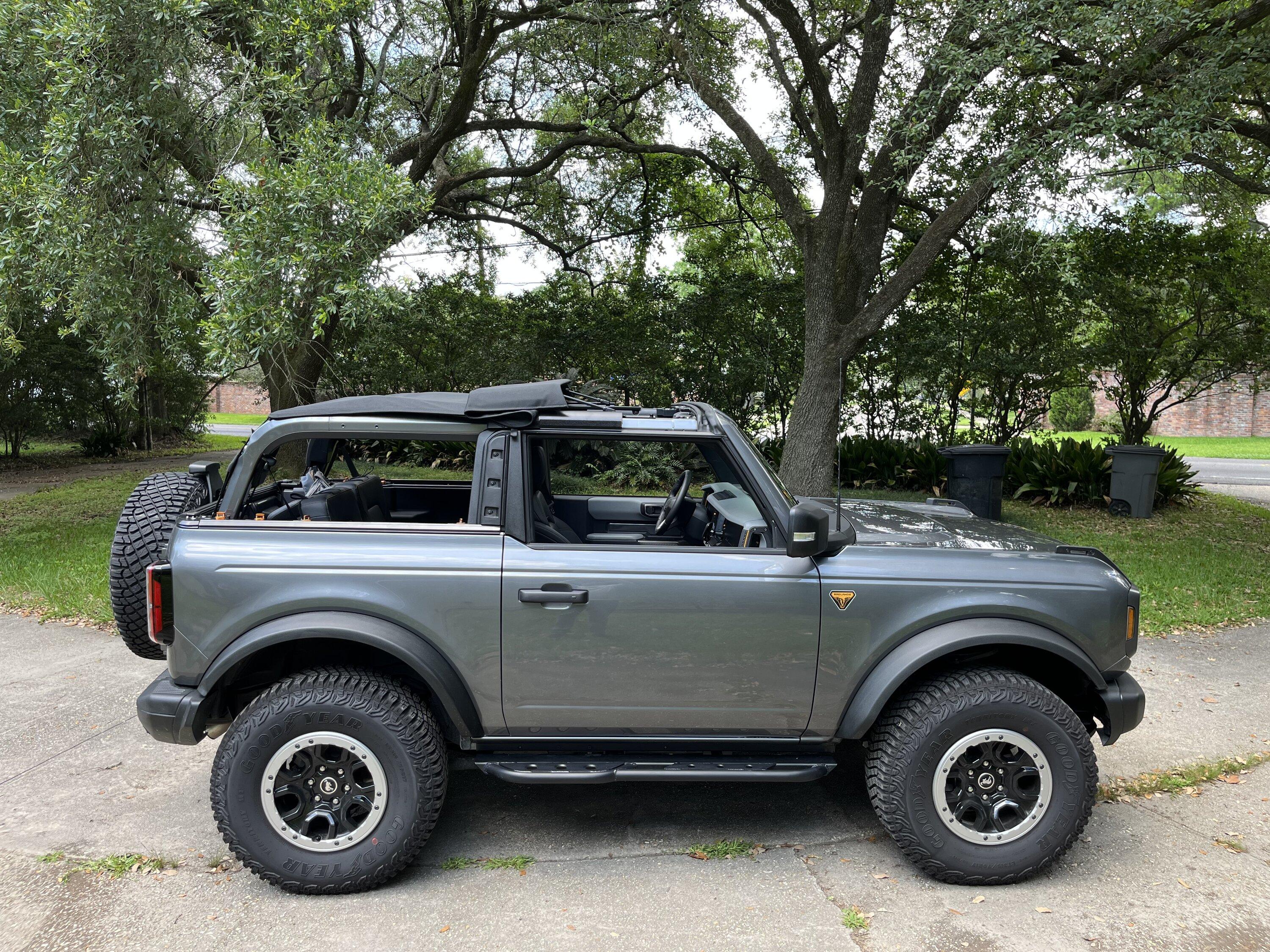 Ford Bronco Rampage TrailView Fastback Soft Top for 2 door Bronco -- installed first impressions & photos IMG_5860