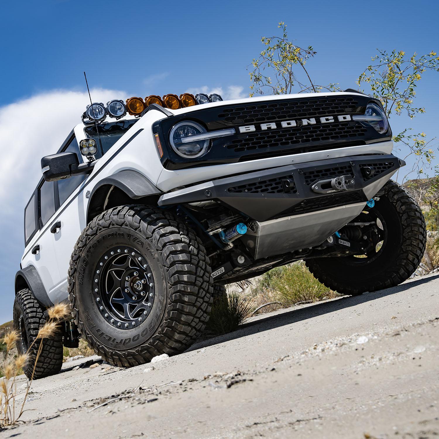 Ford Bronco Lobo Off-Road WNC Front Winch Bumper F6-17-4510_B-1500sq