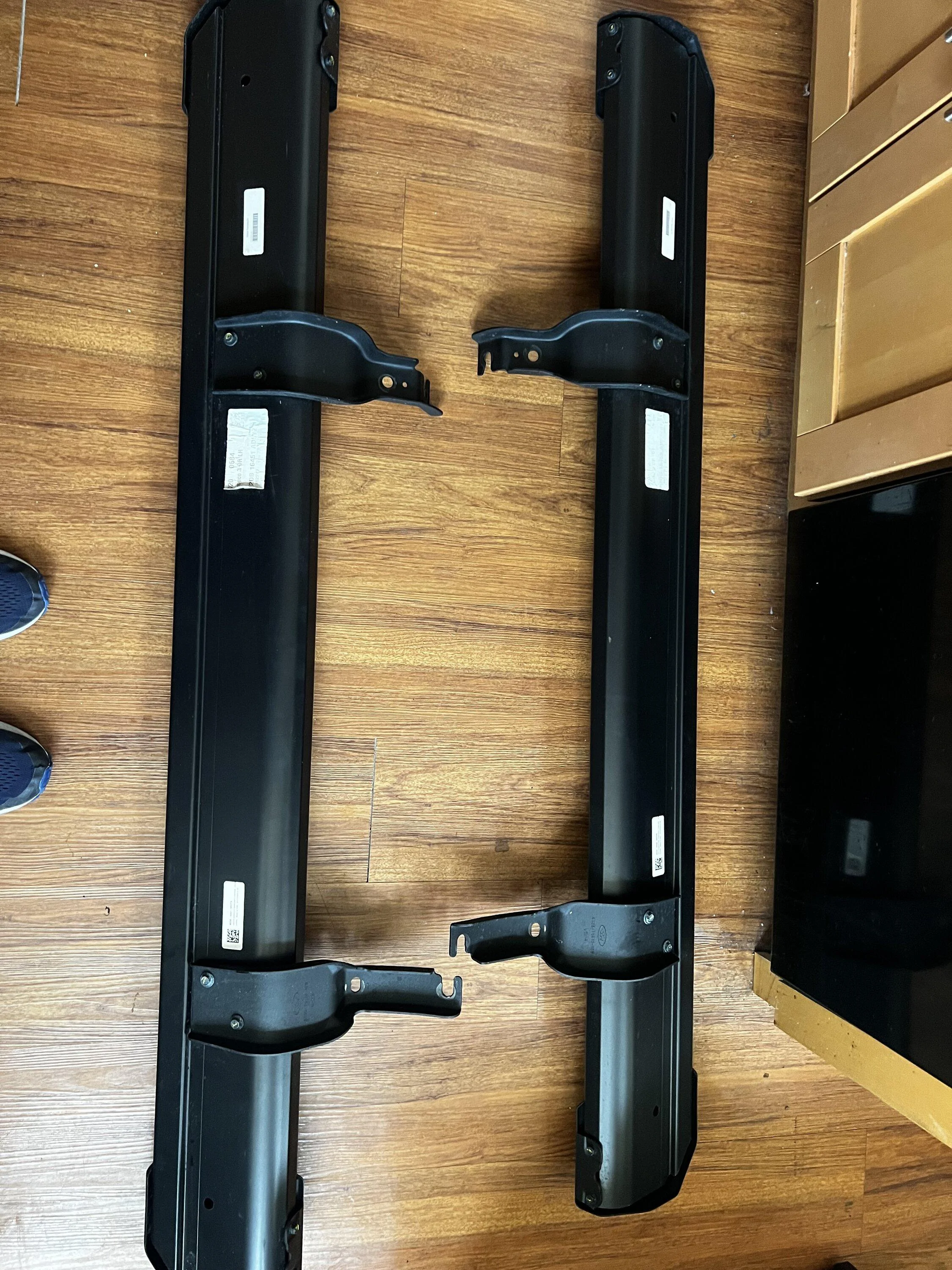Ford Bronco OEM 2 door side steps (local pickup) IMG_0971