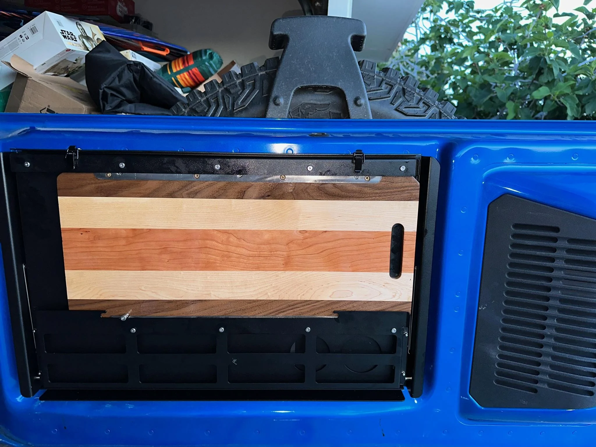 Ford Bronco Goose gear tailgate table installed! 952310D3-1051-421E-9799-229205C3D9F0