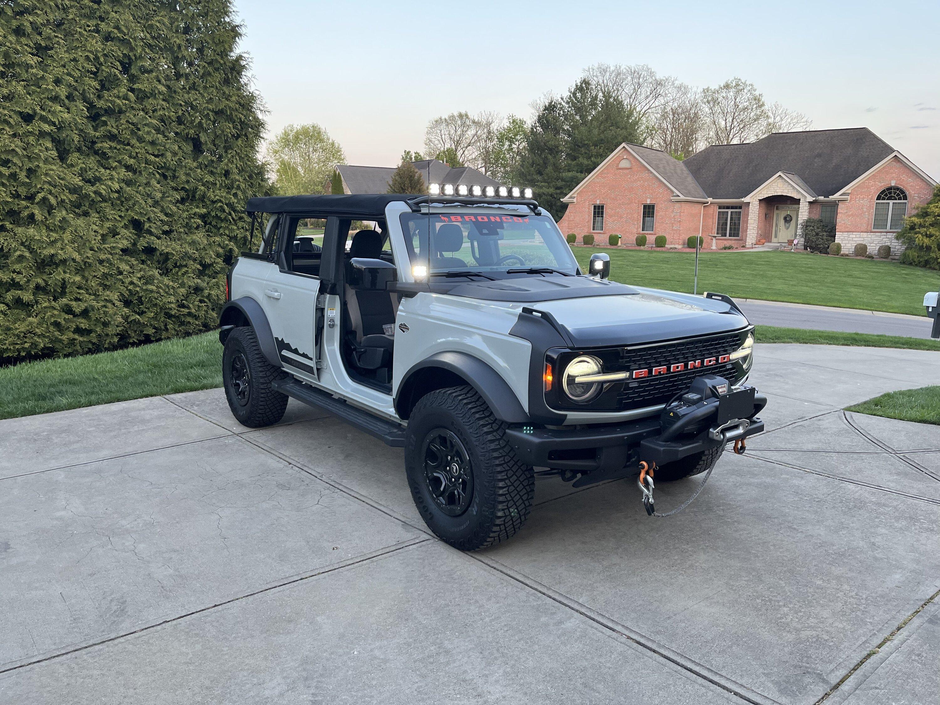 Ford Bronco CACTUS GRAY Bronco Club BF62A49E-7A54-4FBF-B20B-86F9F8A7F9E2