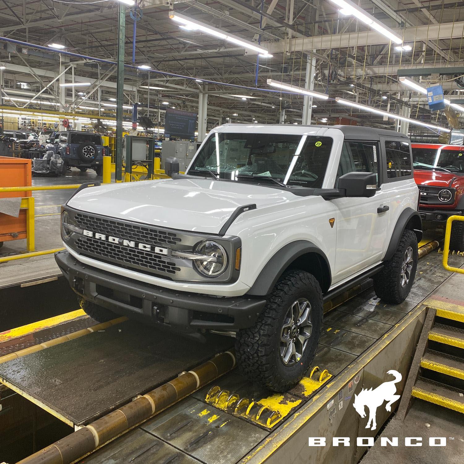 Ford Bronco Bronco Team 2 door. 234FBDB3-D8C8-4CD3-91BD-605A580CFB90