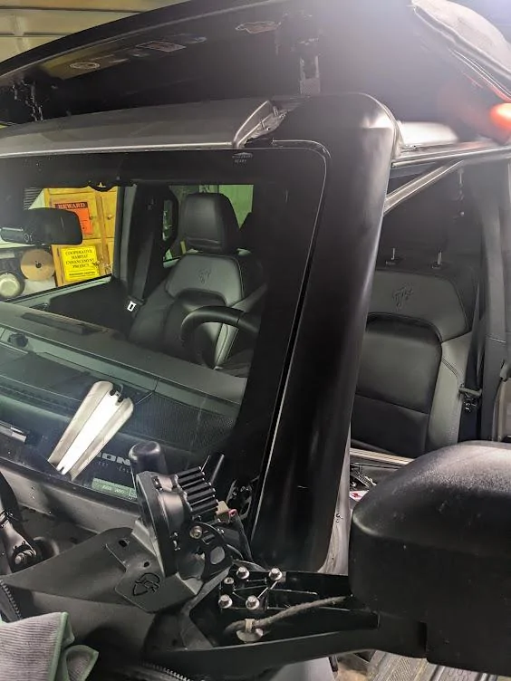 Ford Bronco 2022 Black Diamond - Build log wrapped a colum