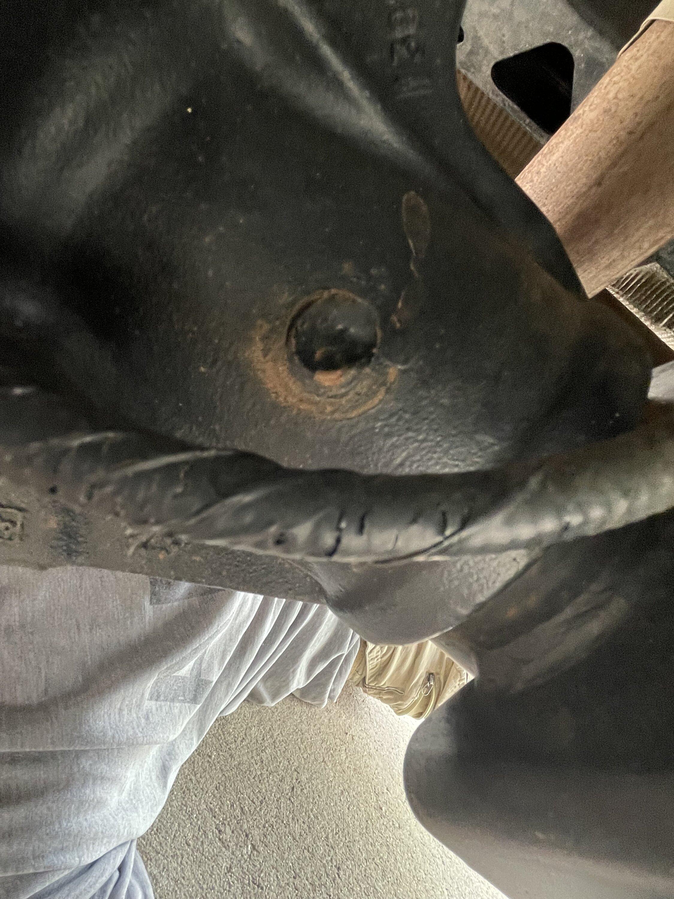 Ford Bronco Plug welds stock suspension IMG_1475