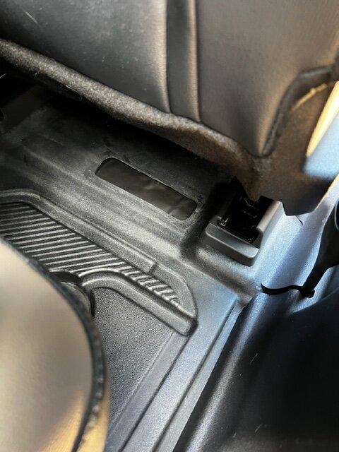 Ford Bronco Wildtrak with Vinyl Floor and Drain Plugs installed! Finally! IMG_9366 (1)