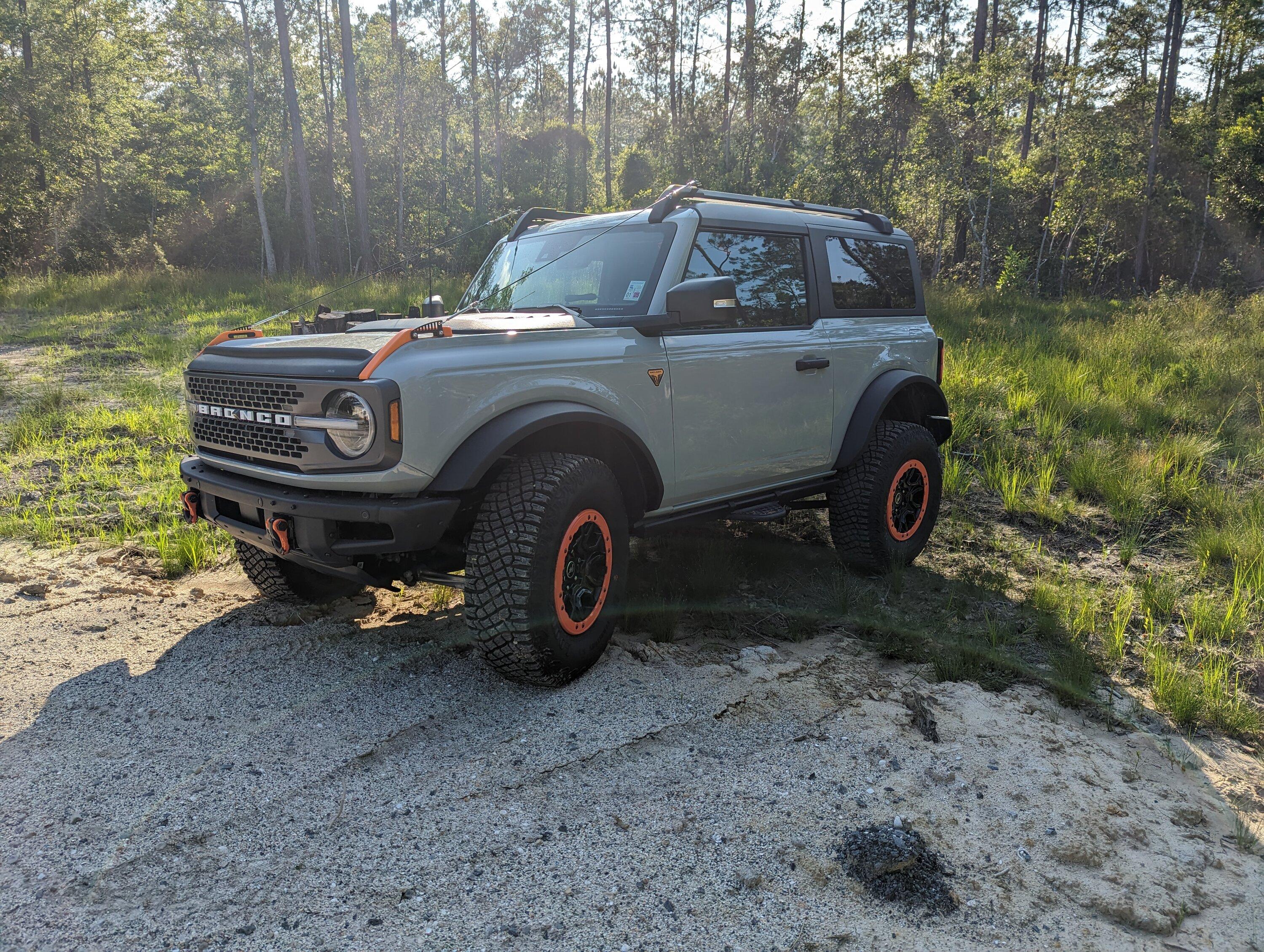 Ford Bronco CACTUS GRAY Bronco Club PXL_20230524_224714119