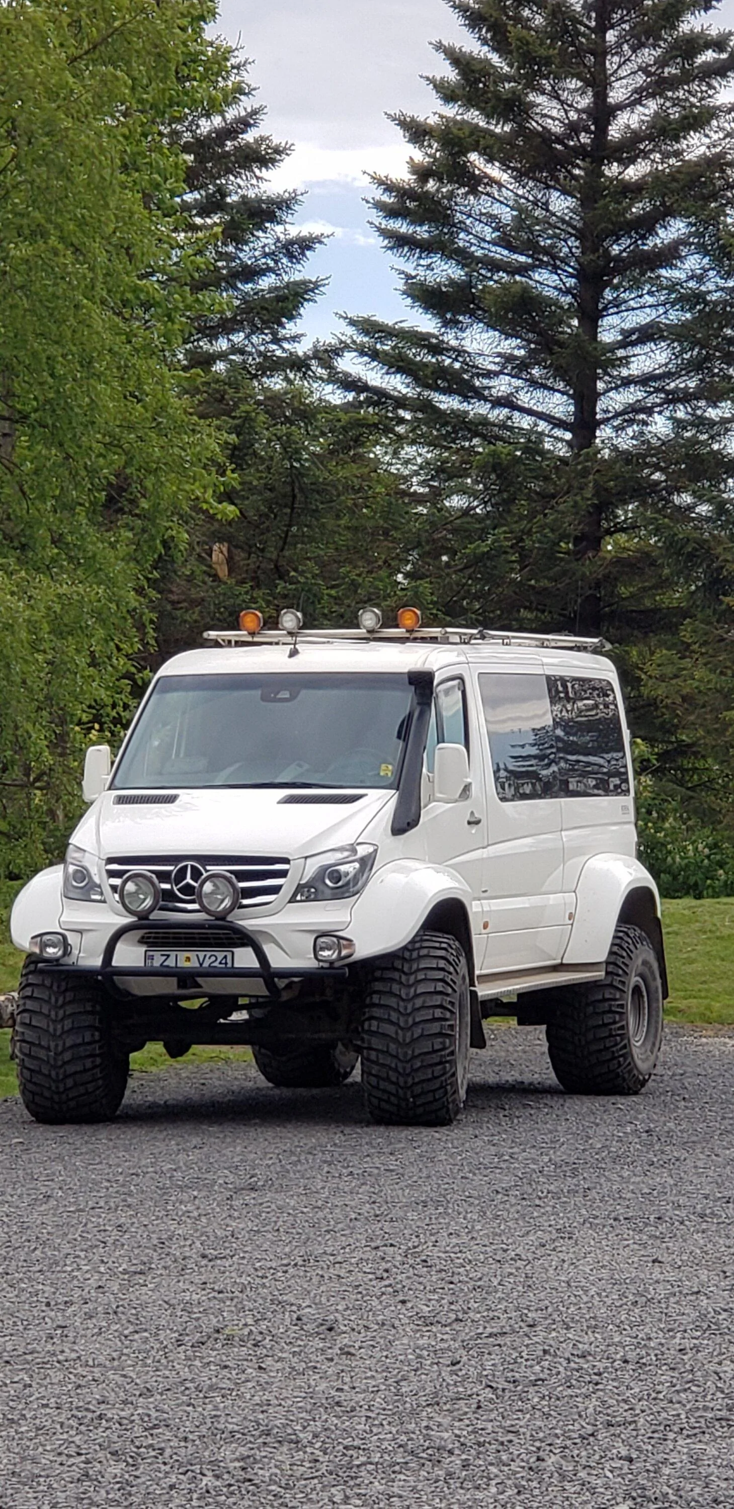 Ford Bronco Iceland Sighting....No pic :( 20190605_154219