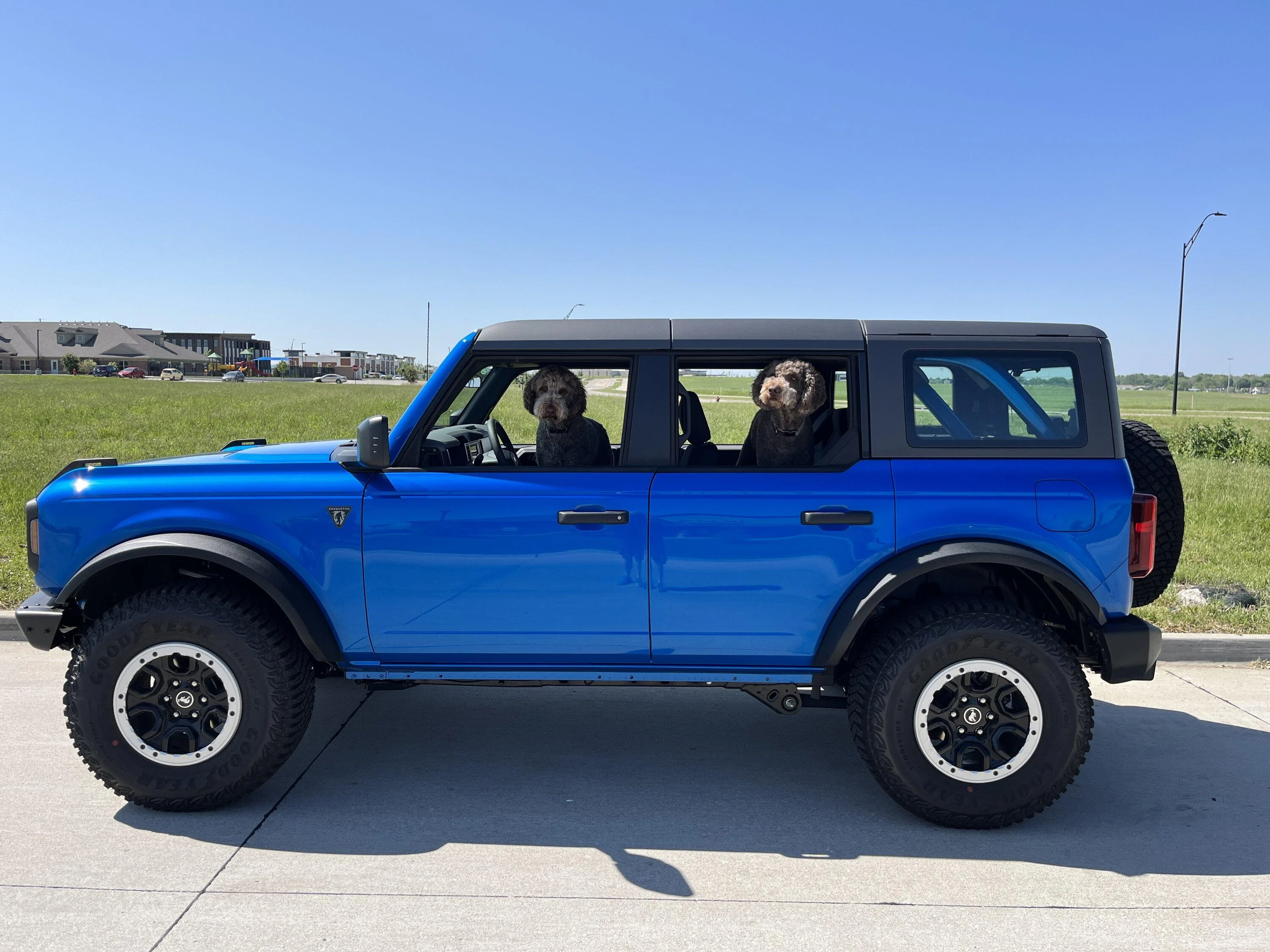 Ford Bronco CALLING ALL GRANGTOBER ORDER PLACERS IMG_2736