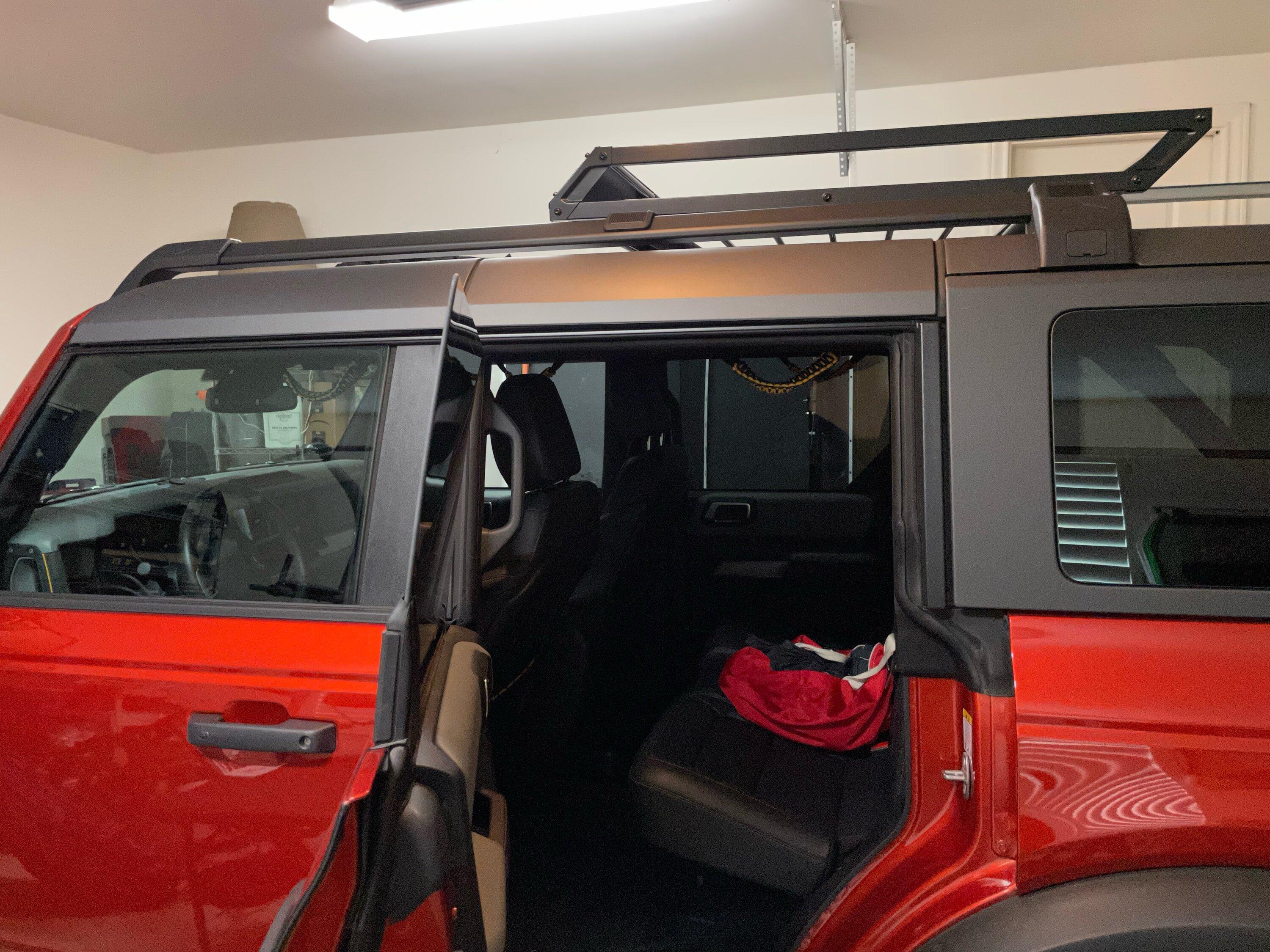 Ford Bronco Rack Alignment With Crossbars IMG_6230D.JPG
