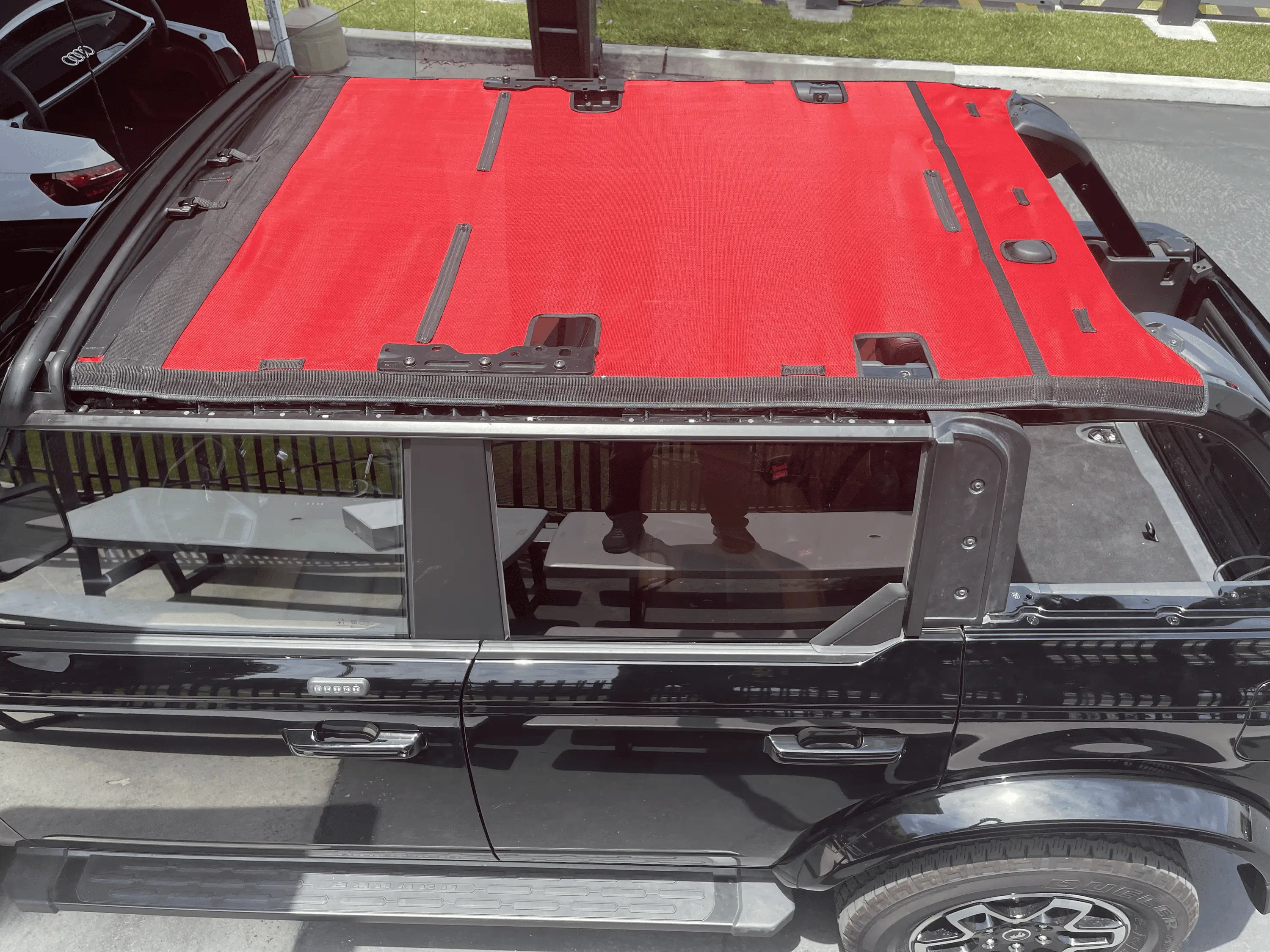Ford Bronco Hoist top with Bimini installed? tempImagedalIsP