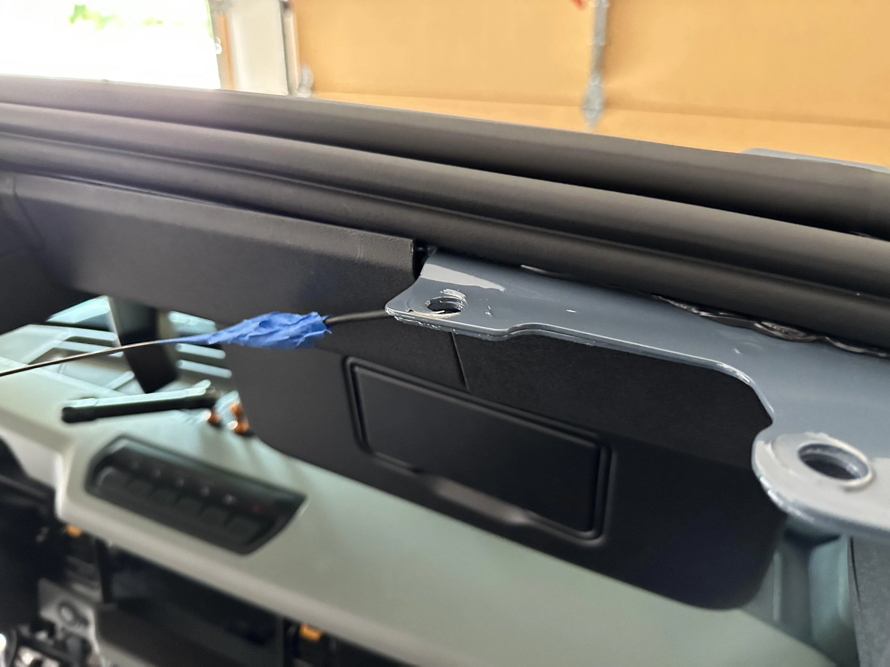 Ford Bronco Dashcam with battery installation IMG_2538