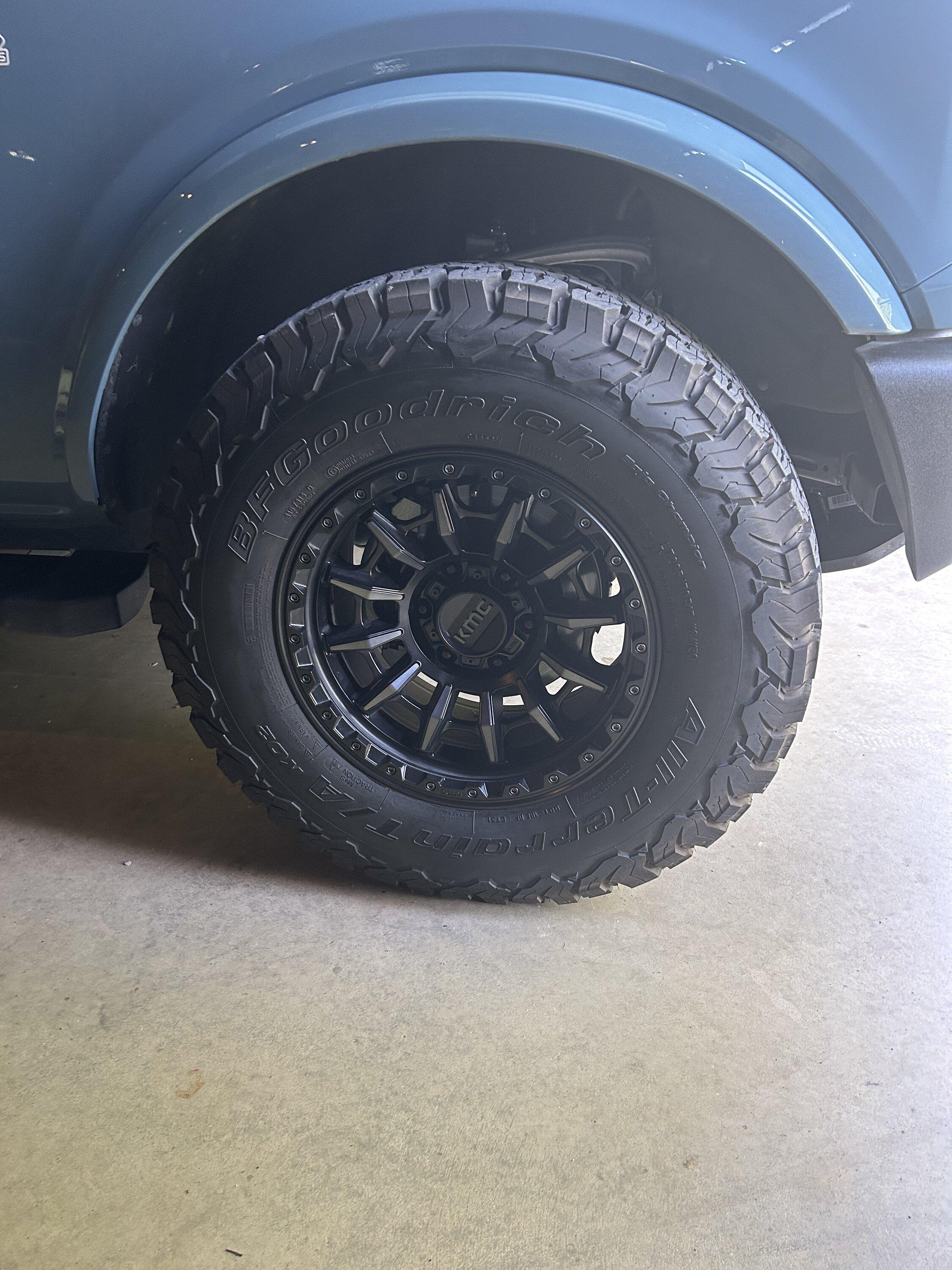 Ford Bronco Wheel help? I am going insane! 4AC6ACB9-BEFE-44BB-A9A3-38B28597126A