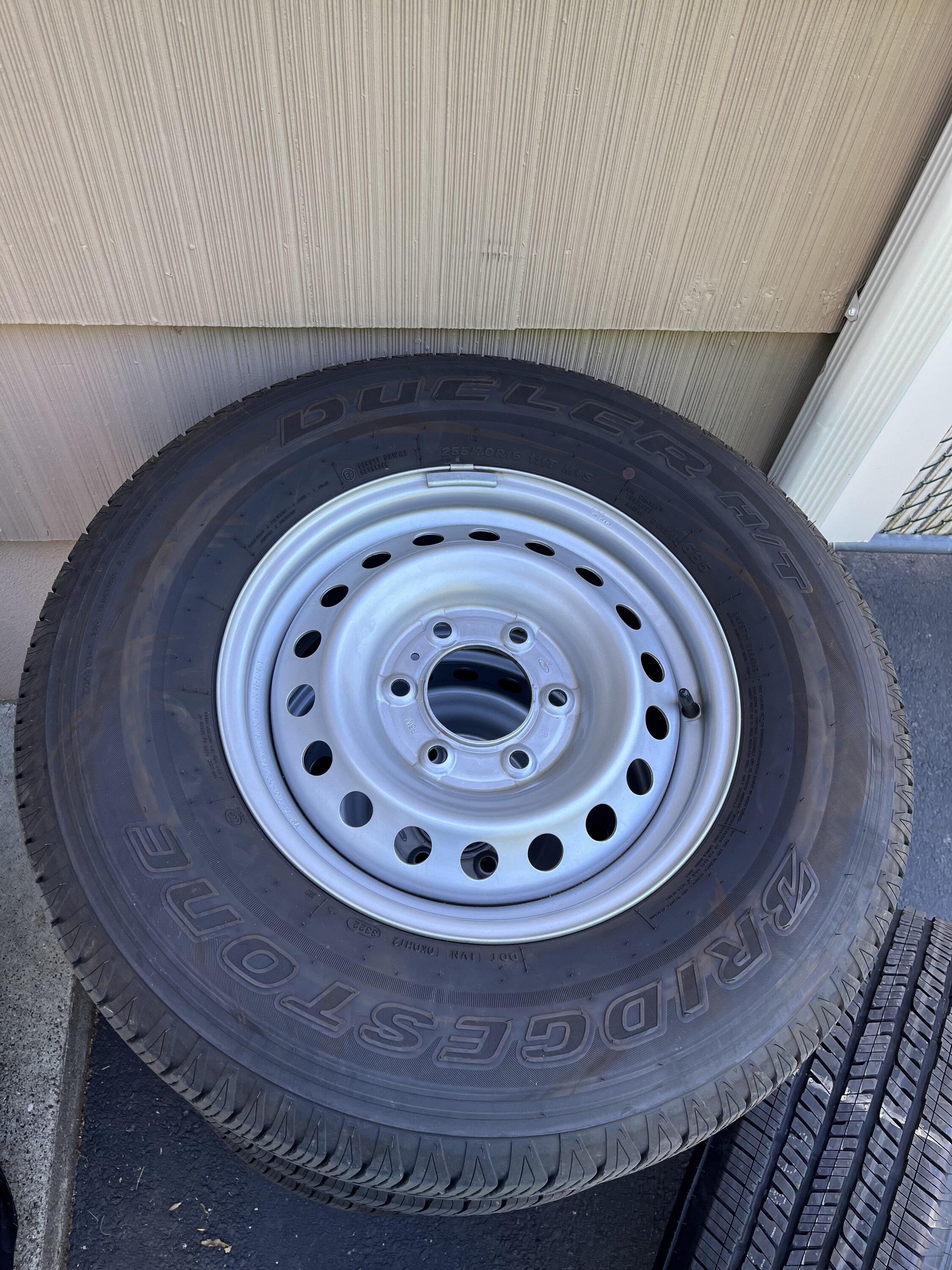Ford Bronco Base tires and wheels IMG_3792