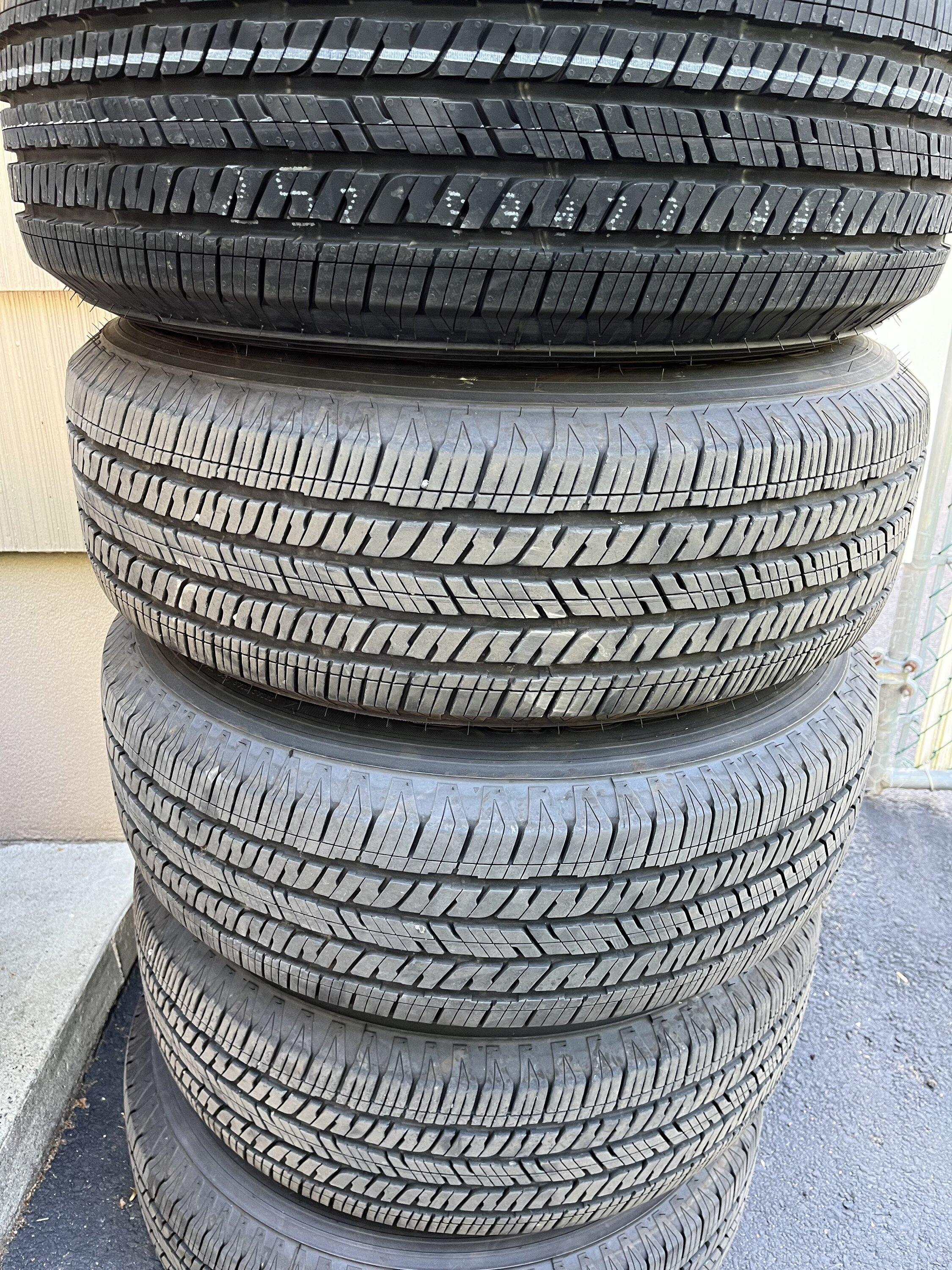 Ford Bronco Base tires and wheels IMG_3793