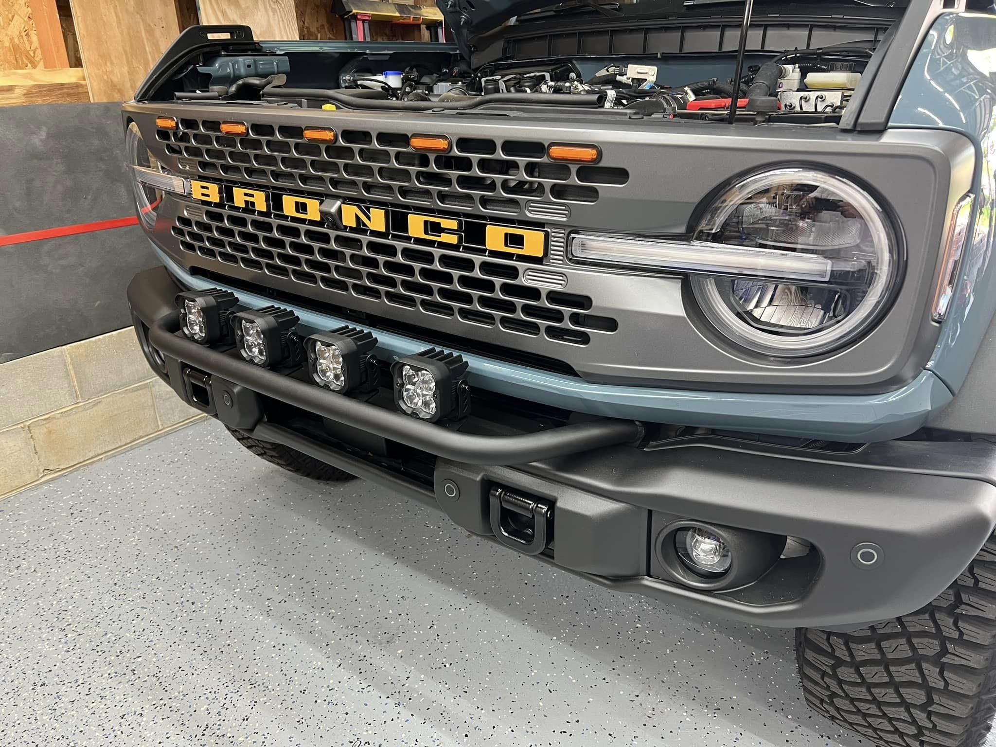 Ford Bronco Capable front bumper light bar 349342973_209488981906271_5871550657859060111_n