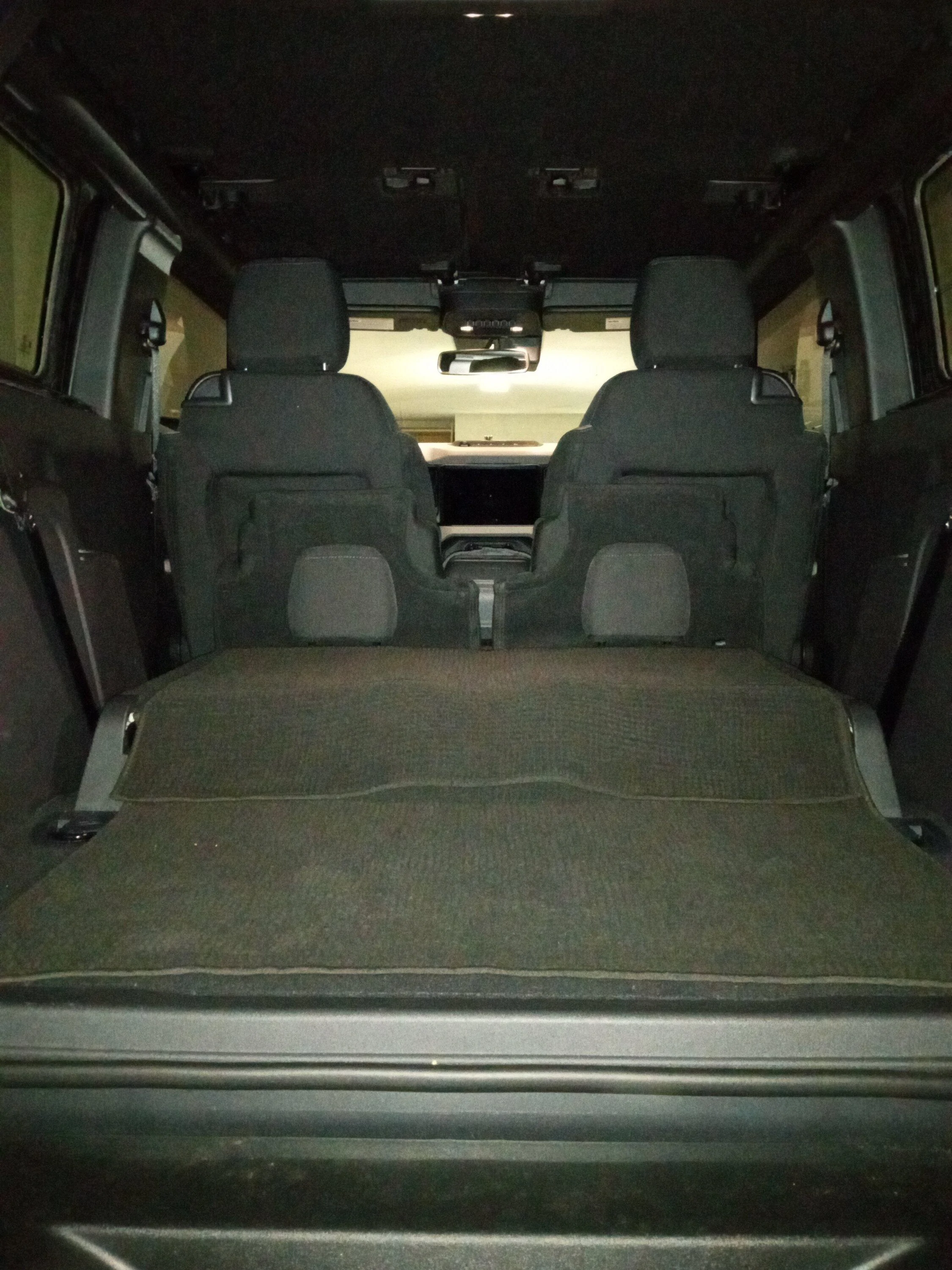 Ford Bronco 2dr vs 4dr back seat 1685314008118
