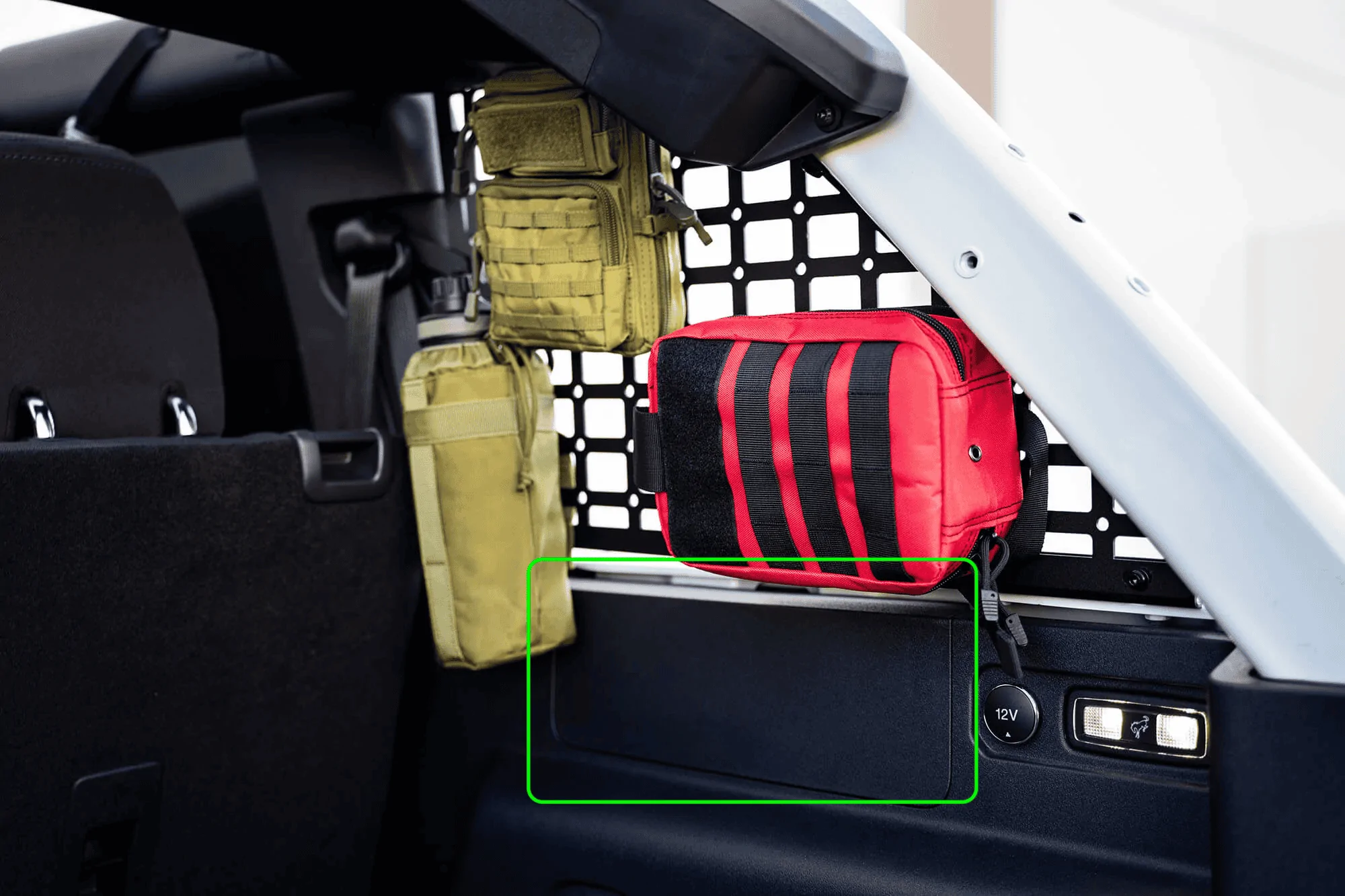 Ford Bronco Looking for molle panels for rear windows 1685364039261