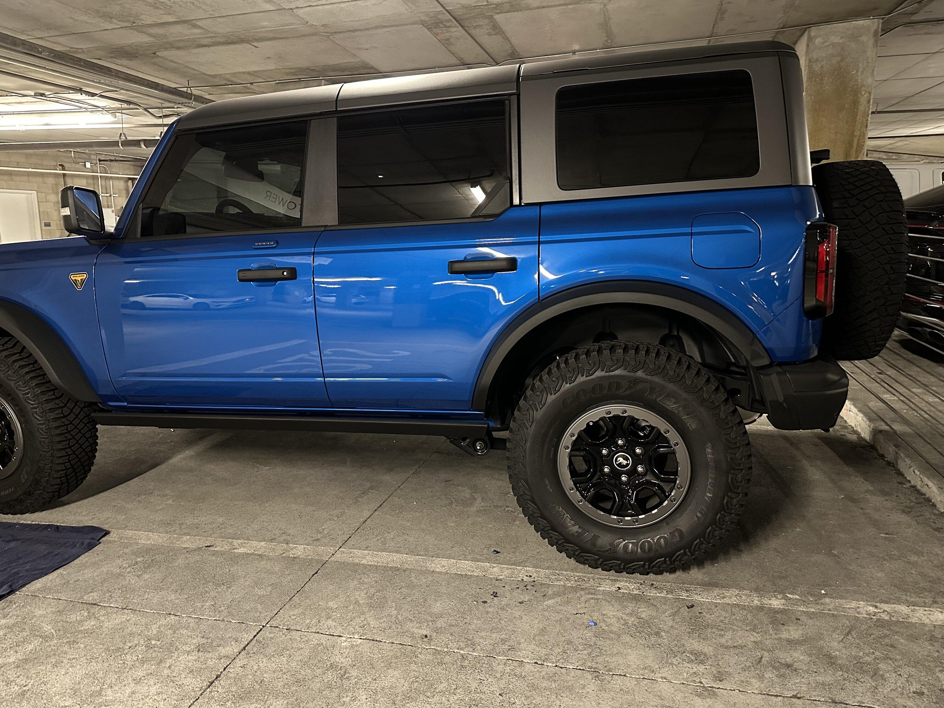 Ford Bronco What is the Best color wheels for a Velocity Blue Wildtrak.. post your pics IMG_7772