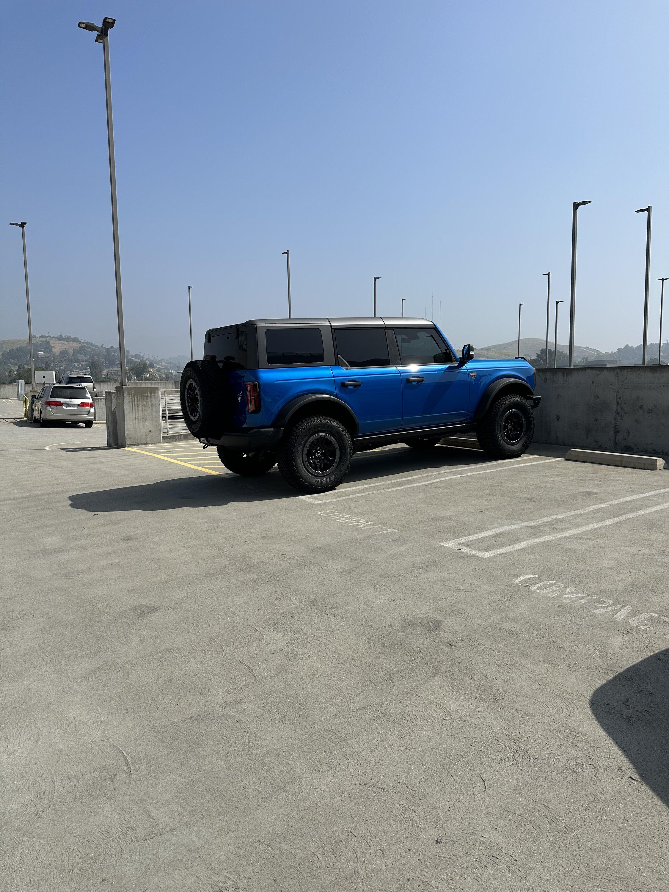 Ford Bronco What is the Best color wheels for a Velocity Blue Wildtrak.. post your pics IMG_7774