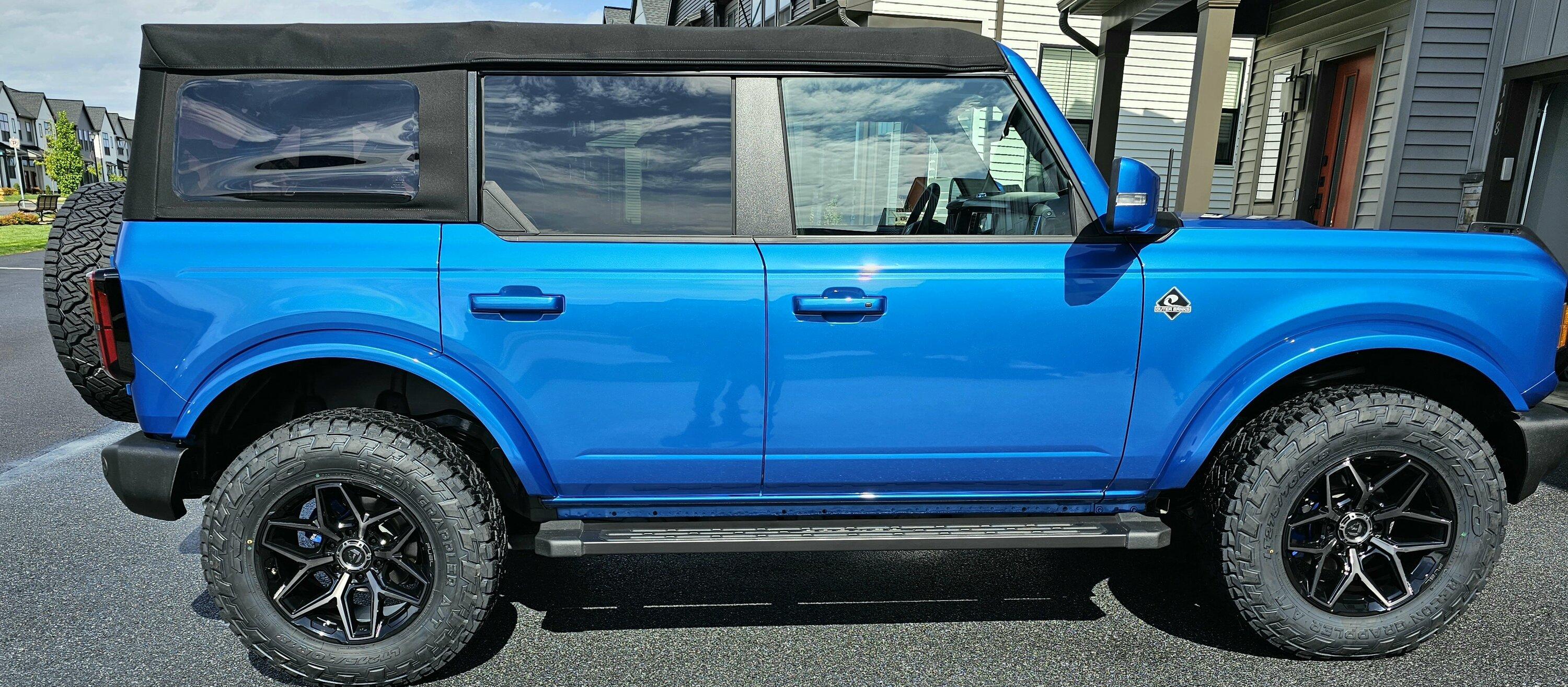 Ford Bronco What is the Best color wheels for a Velocity Blue Wildtrak.. post your pics 20230501_154748