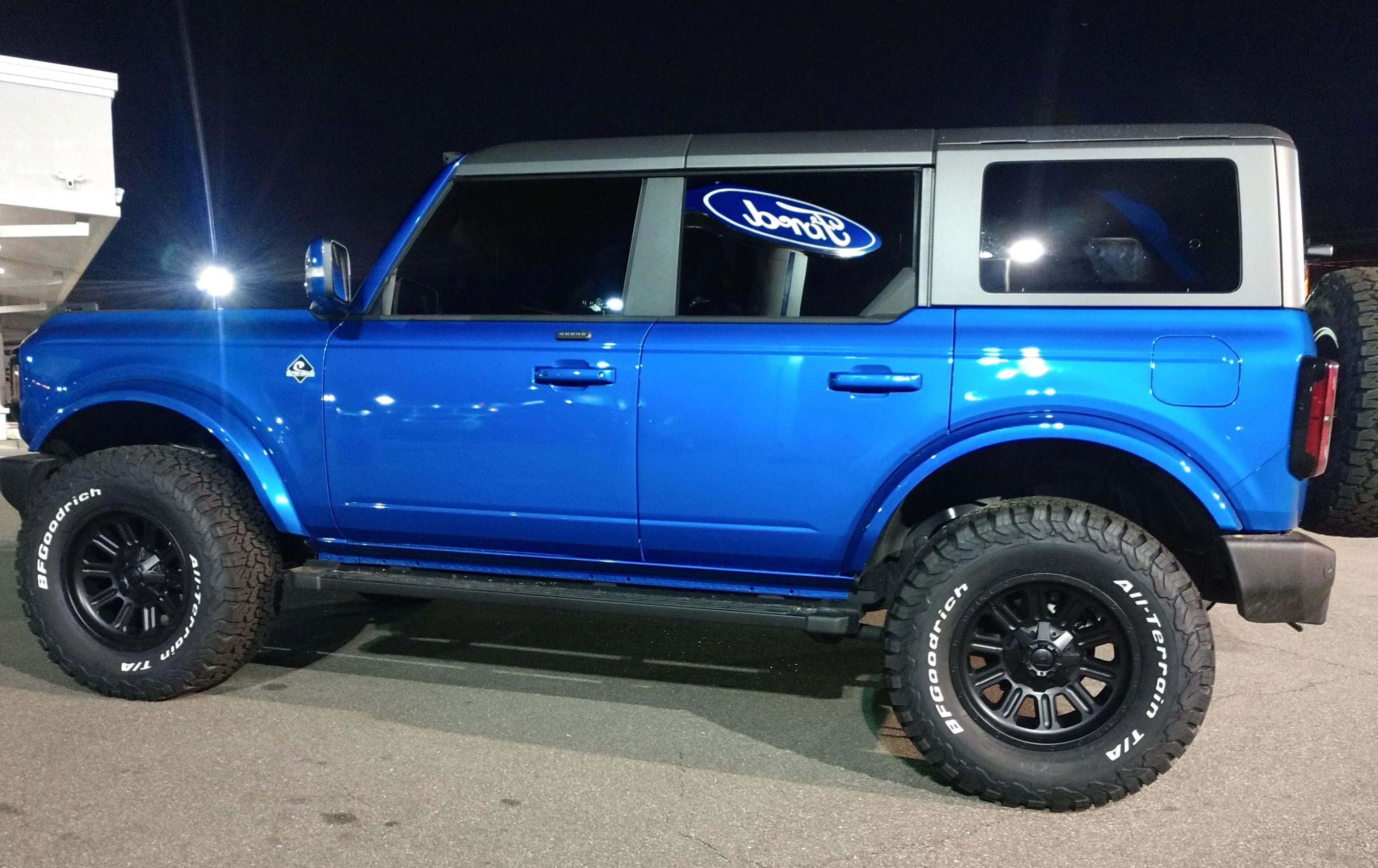 Ford Bronco What is the Best color wheels for a Velocity Blue Wildtrak.. post your pics IMG_20211228_182133611_2