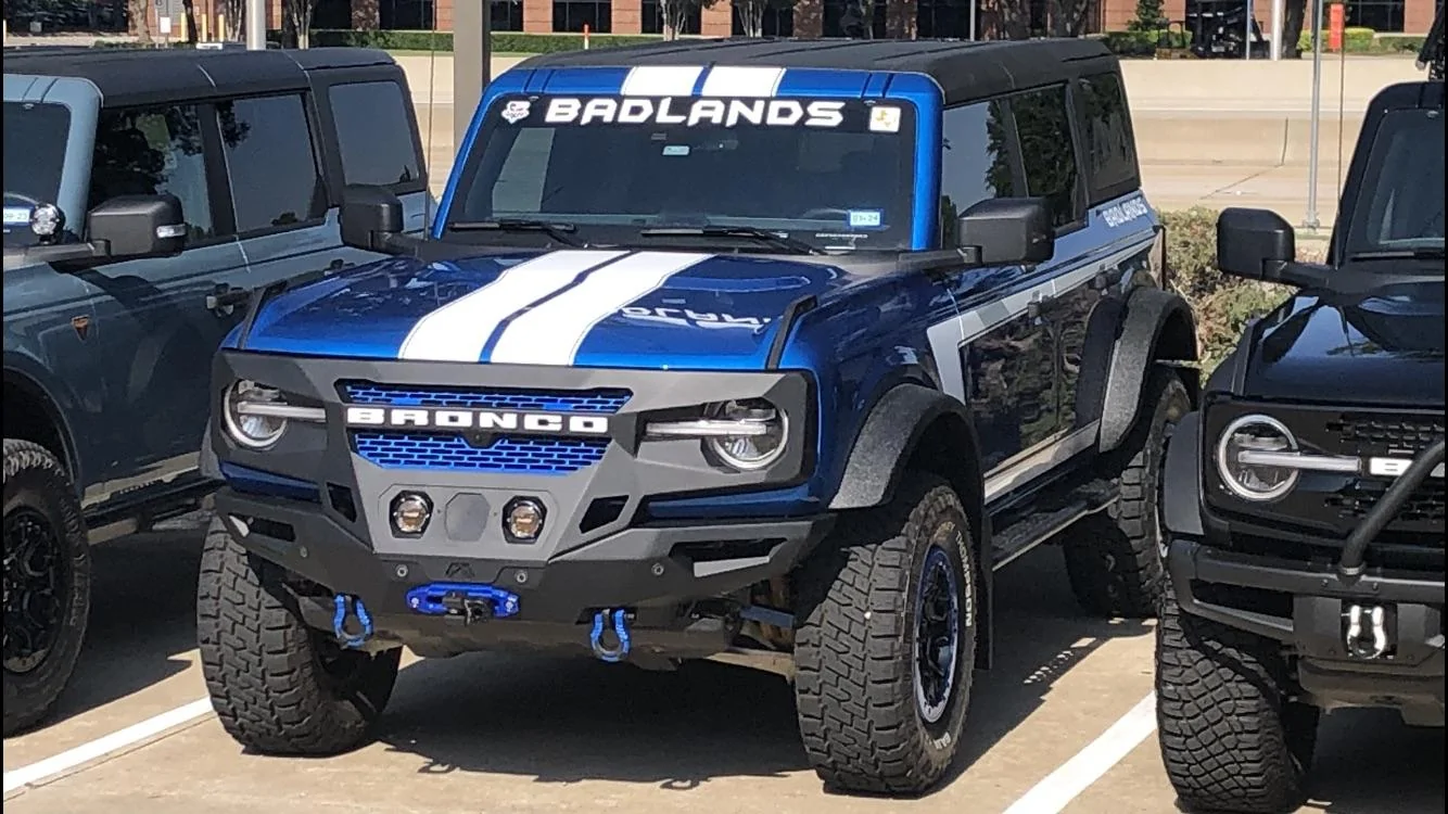 Ford Bronco What is the Best color wheels for a Velocity Blue Wildtrak.. post your pics 8EBED252-9B90-4FB6-B8CB-5B8E1E6AEF30