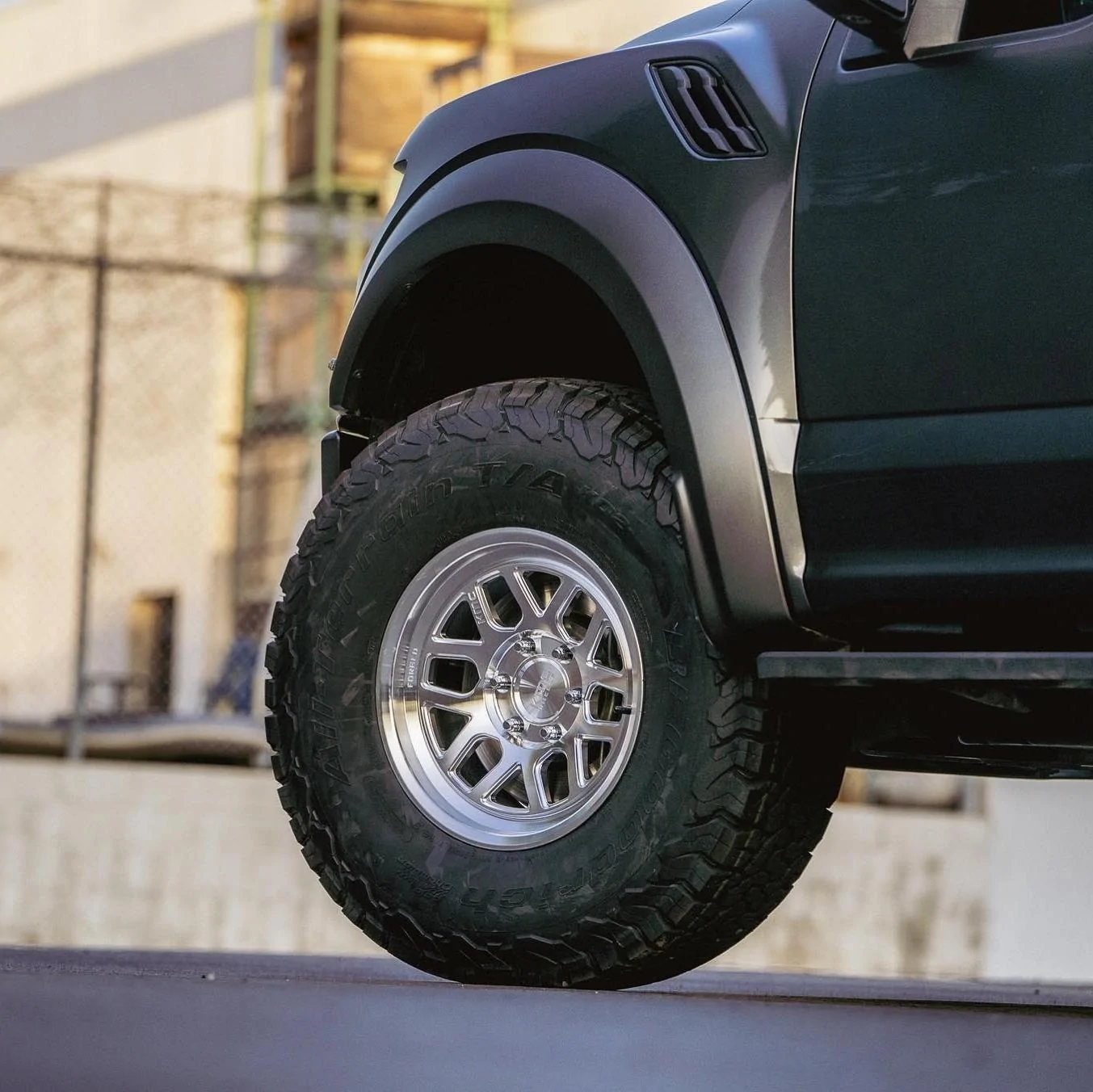 Ford Bronco What is the Best color wheels for a Velocity Blue Wildtrak.. post your pics GvzOT4AX9AZUx1&_nc_ht=scontent-sea1-1.cdninstagram