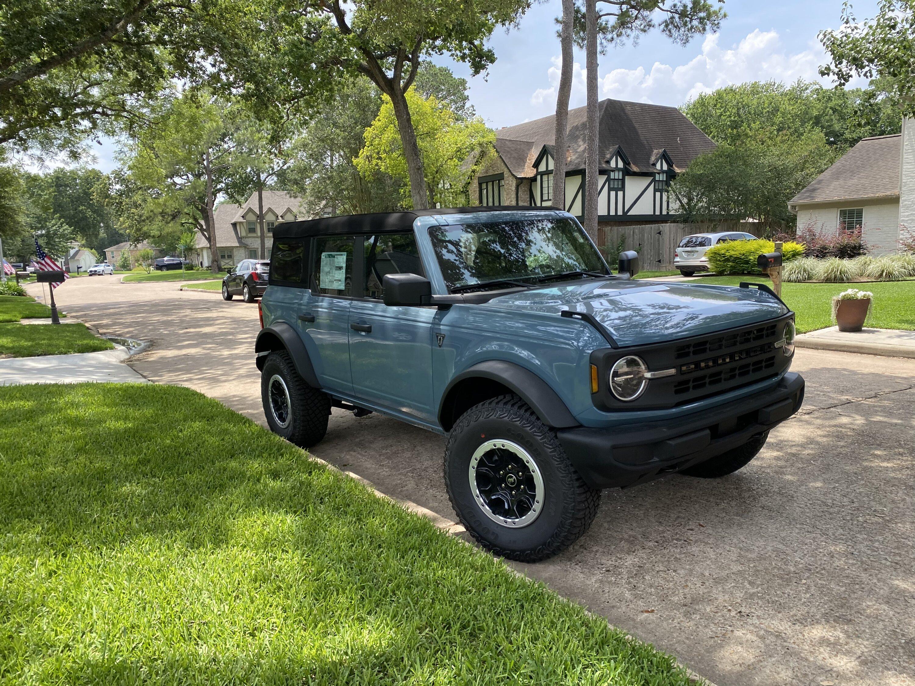 Ford Bronco 2023 4DR A51 Basesquatch 10mi AC486EBD-BF08-44C5-8893-670858466842