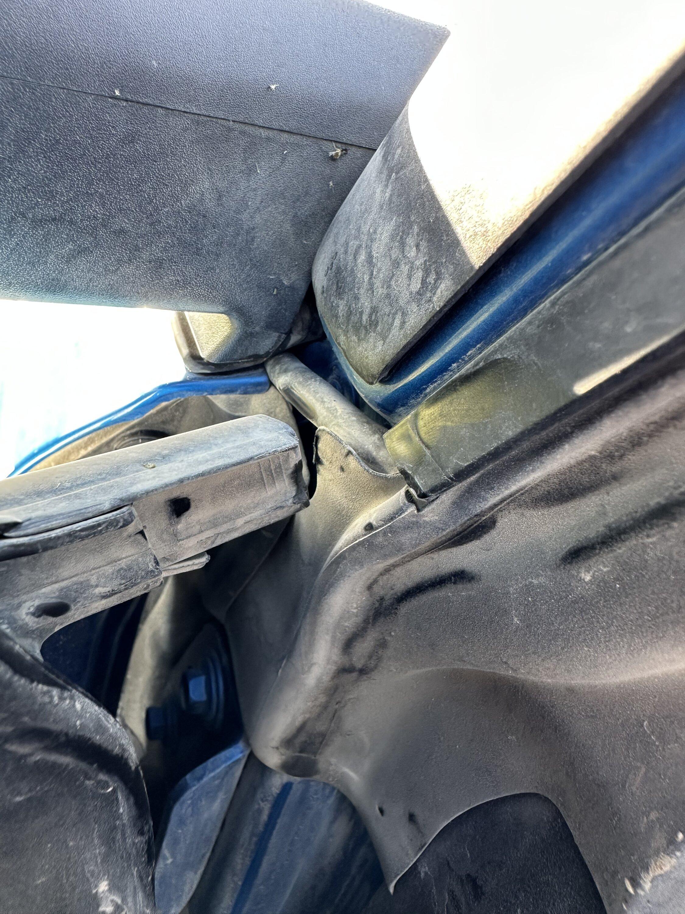 Ford Bronco KC Hilites Pro 6 Gravity Bar Install preference IMG_0711