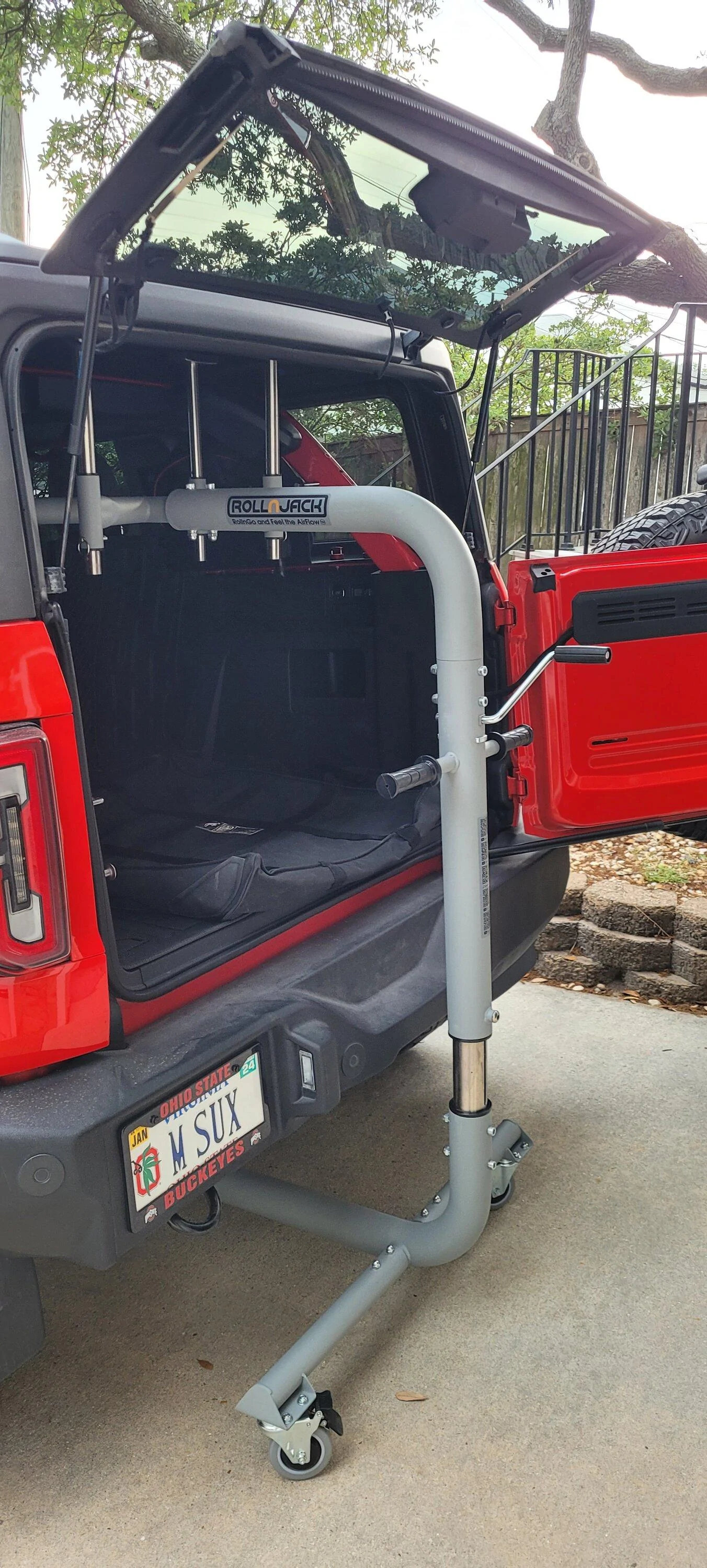 Ford Bronco TopLift Pro vs. RollnJack 20230425_180941