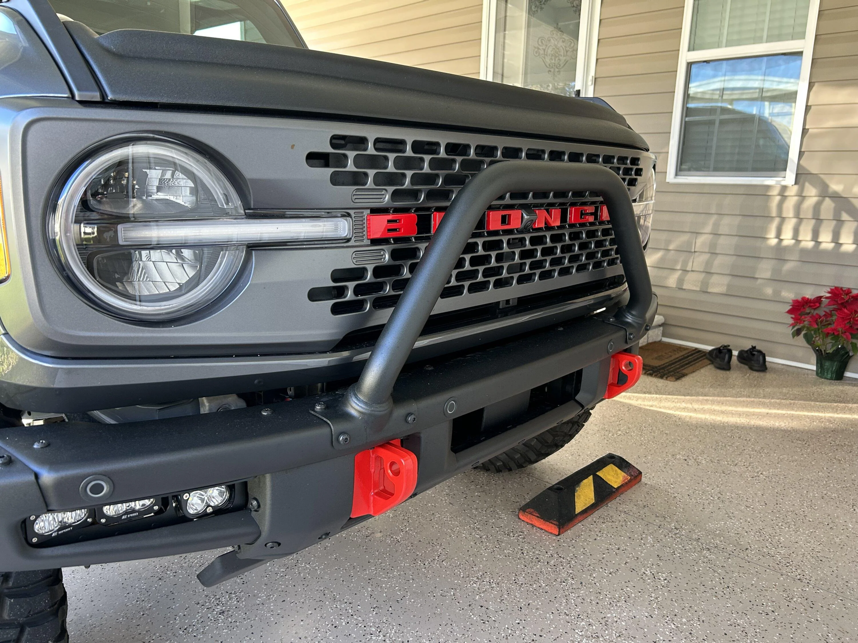 Ford Bronco Grill Lettering Removal IMG_8007