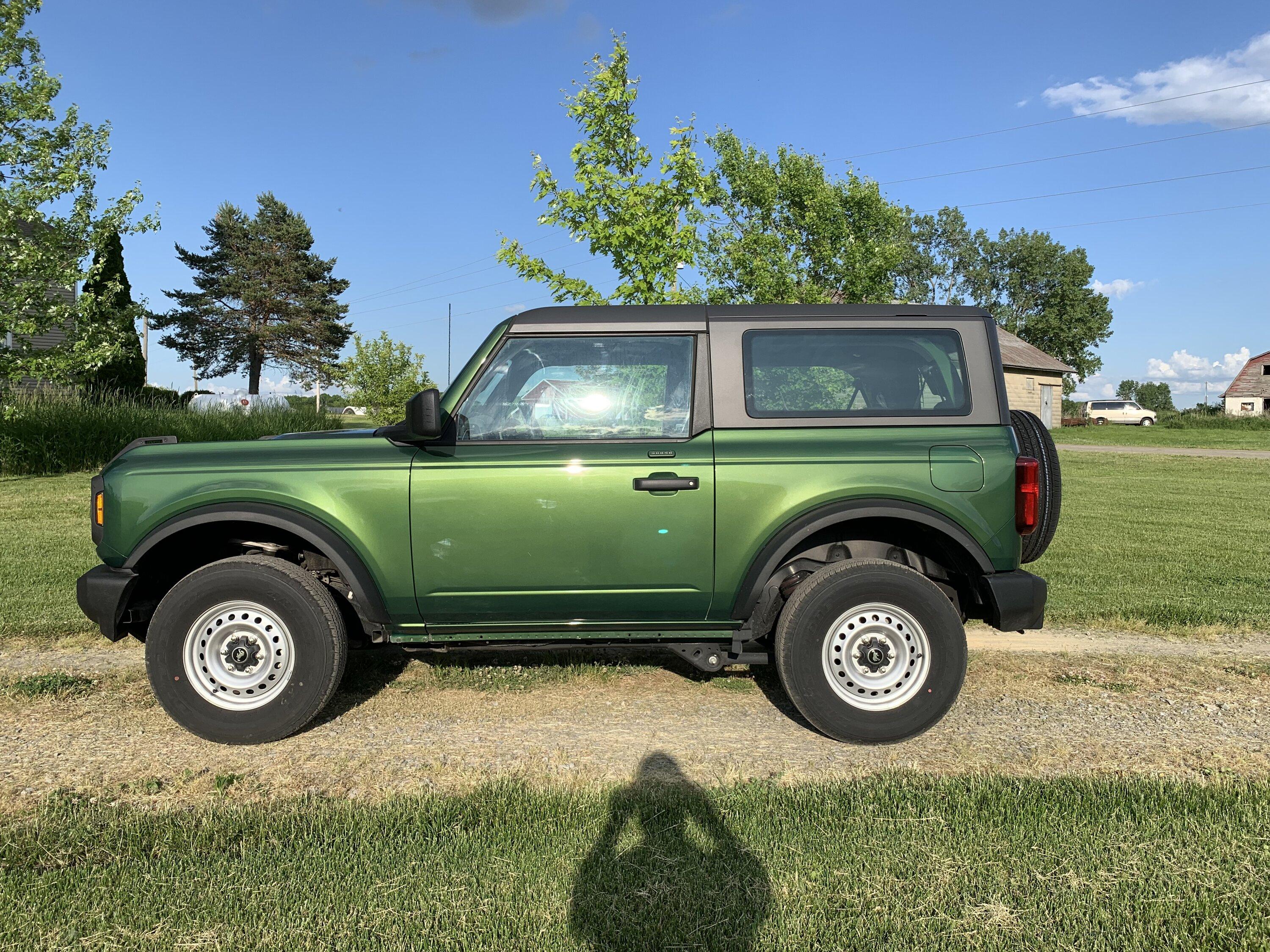 Ford Bronco Base with black diamond wheel upgrade IMG_1420
